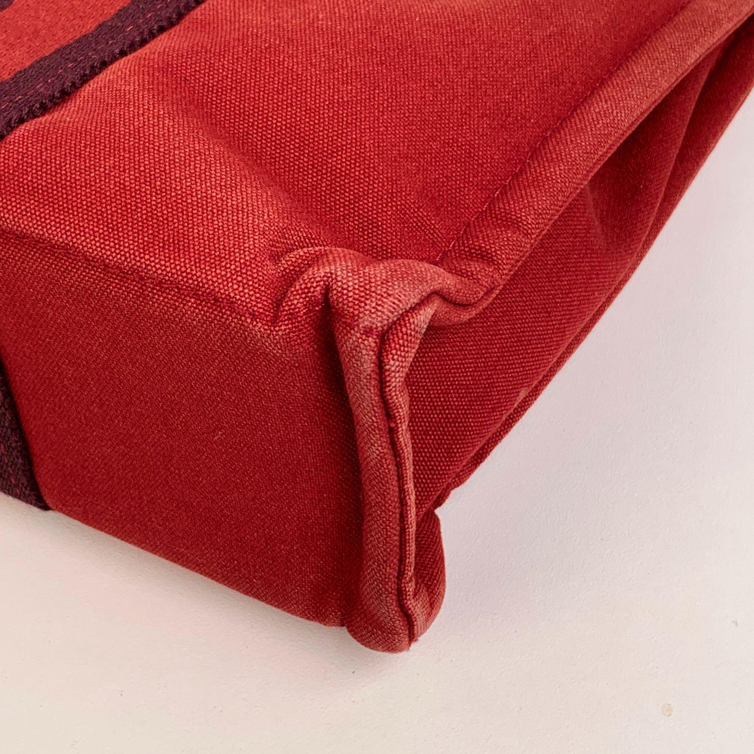 Women's or Men's Hermes Paris Vintage Red Cotton Fourre Tout PM Tote Bag