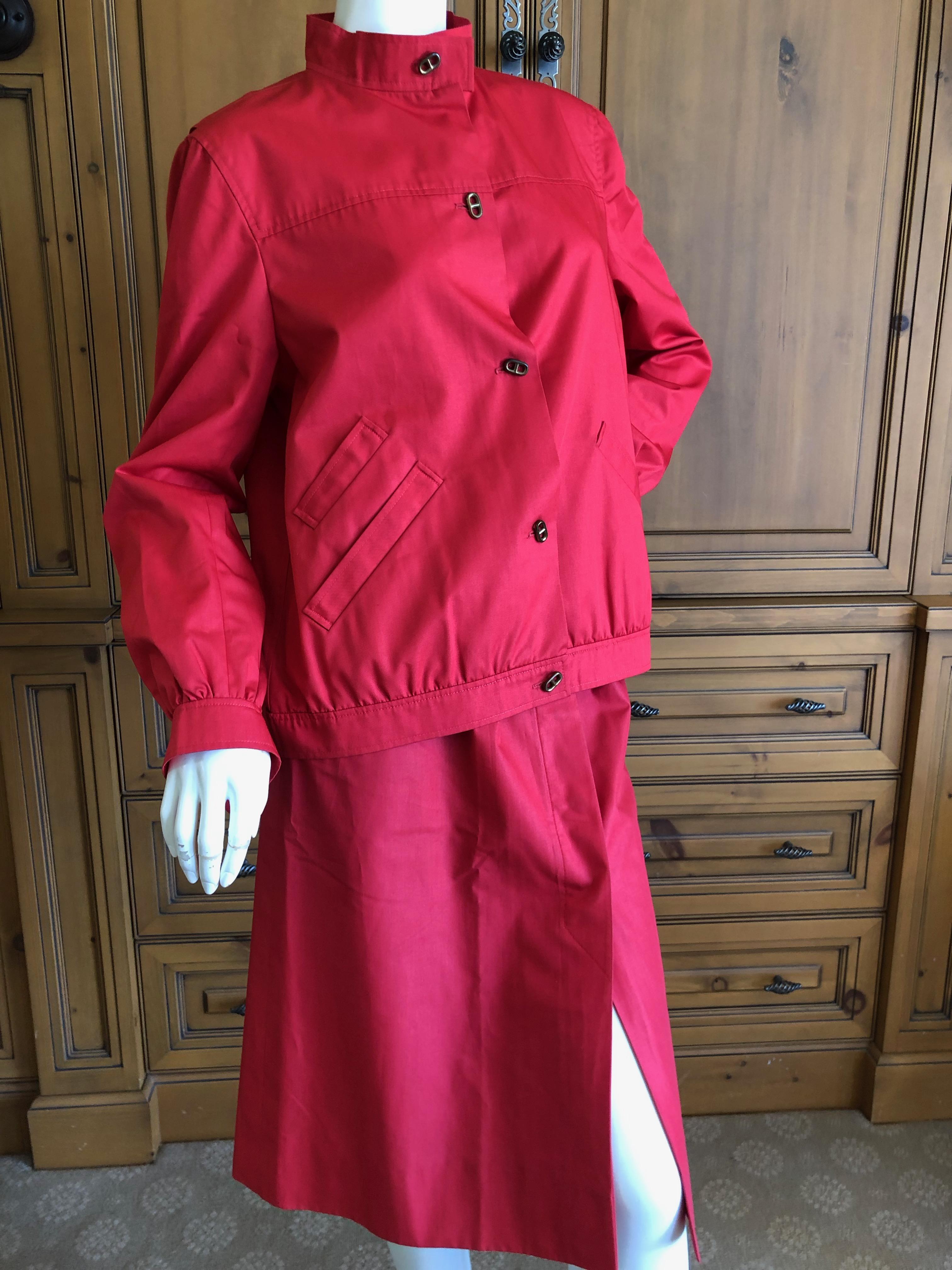 Hermes Paris Vintage Red Polished Cotton Skirt Suit with Signature Details For Sale 1