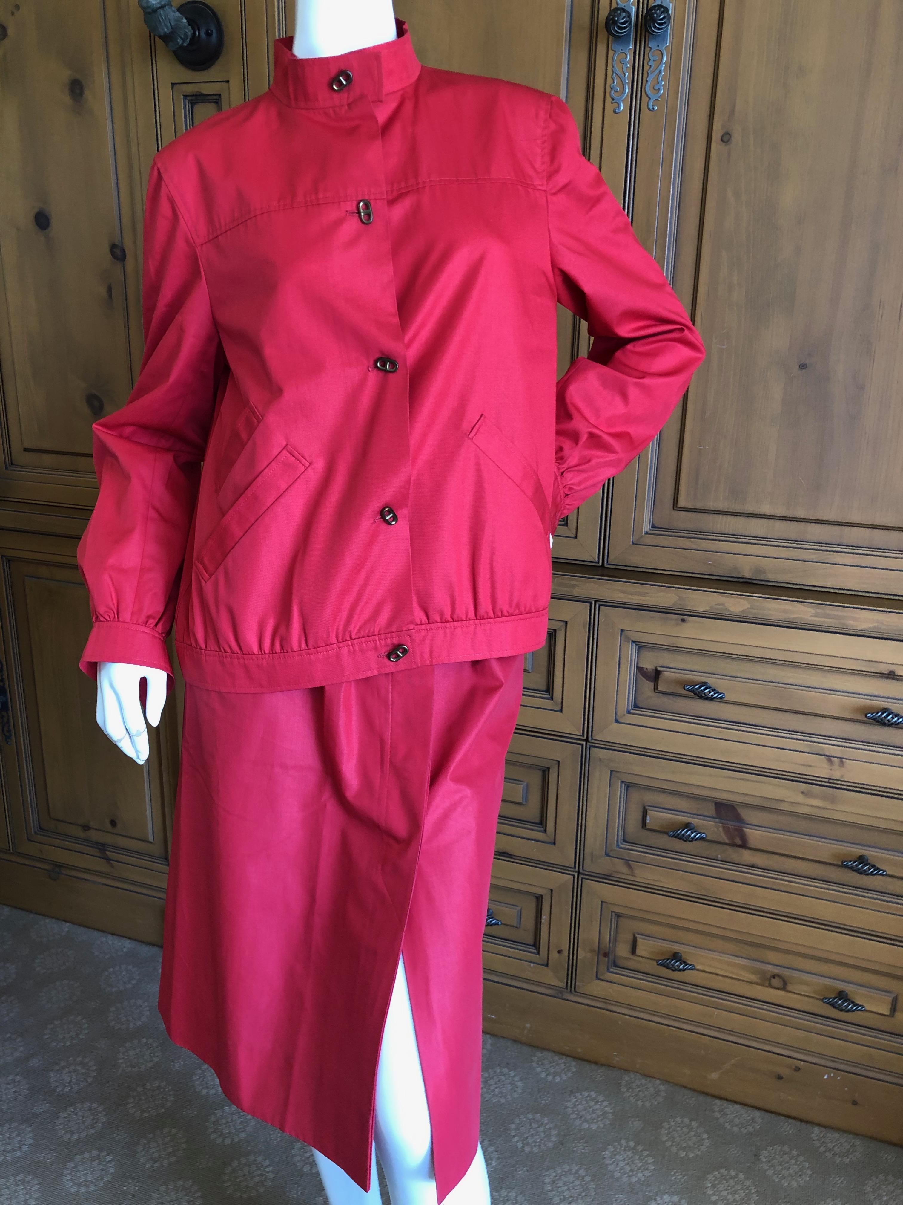 Hermes Paris Vintage Red Polished Cotton Skirt Suit with Signature Details For Sale 3