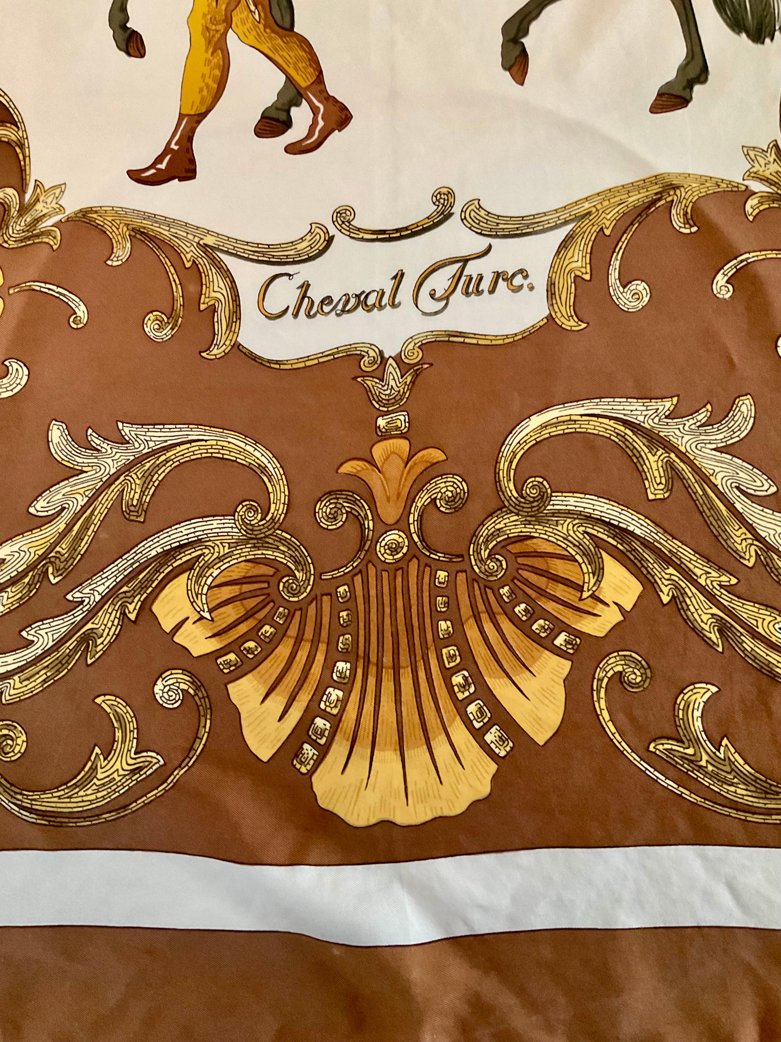 Hermes Paris Pañuelo de seda vintage Cheval Turc Christiane Vauzelles Años 80 en venta 6
