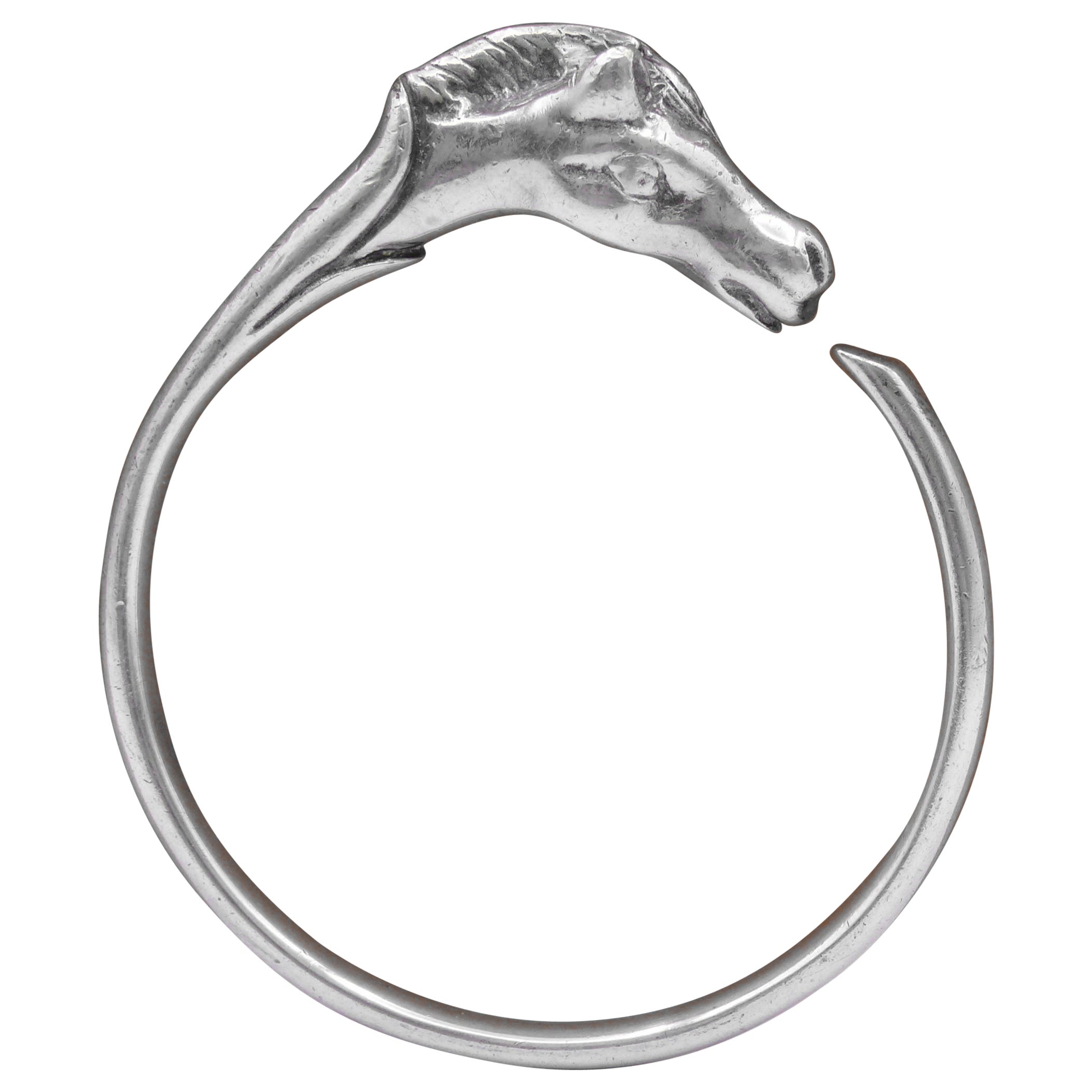 HERMÈS Bracelet jonc tête de cheval vintage en argent, Paris