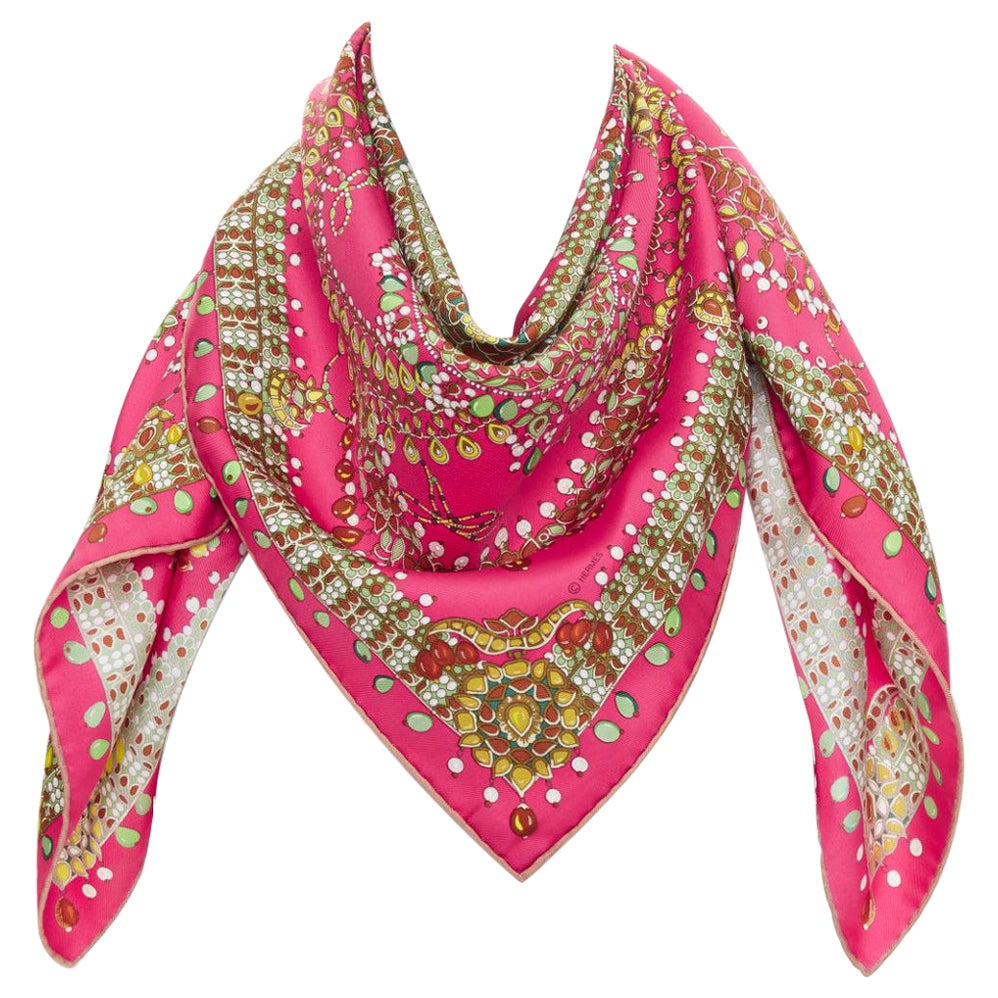 HERMES Parures des Jewell rose vert 100% soie imprimé bijou 90cm en vente
