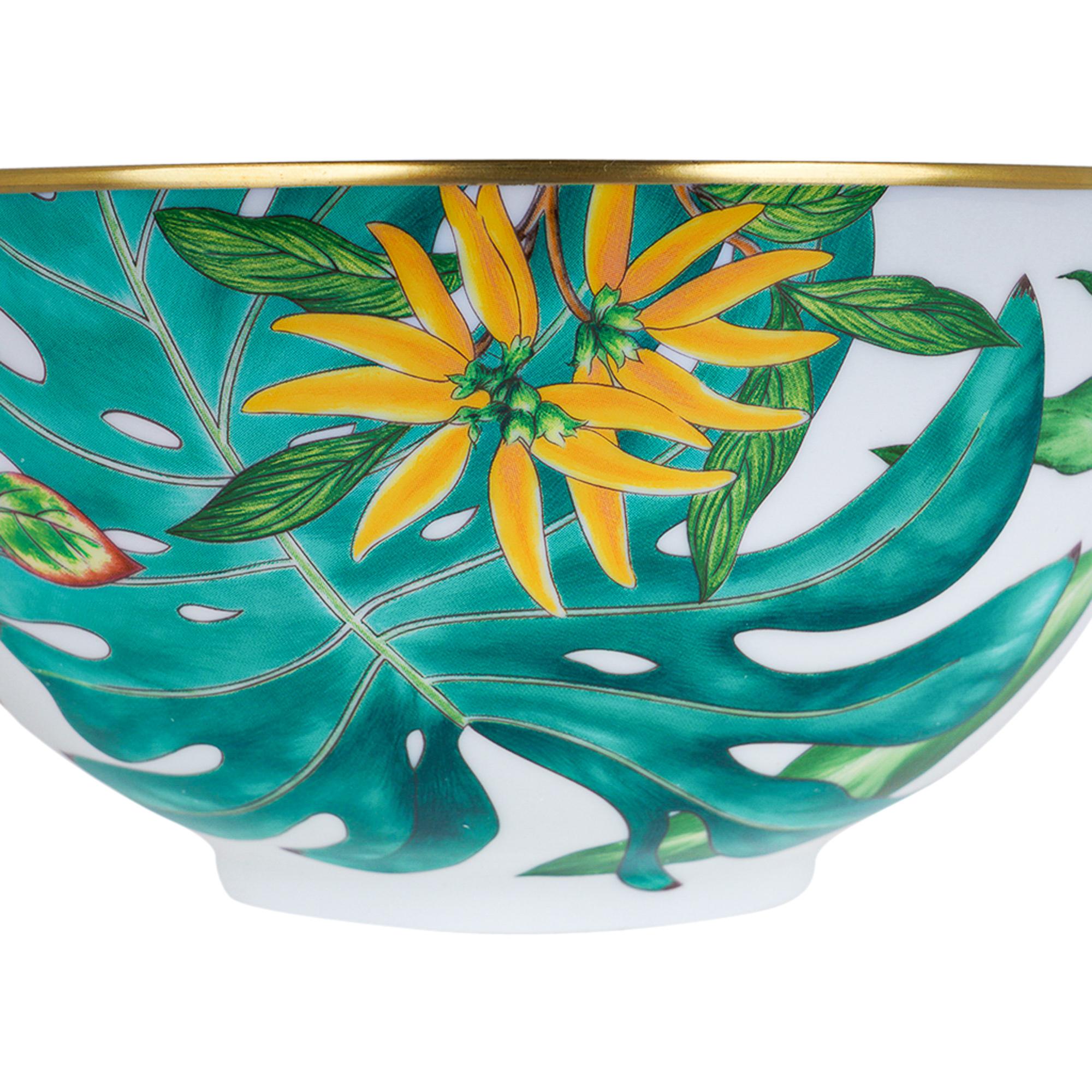 Hermes Passifolia Large Salad Bowl New w/Box In New Condition For Sale In Miami, FL