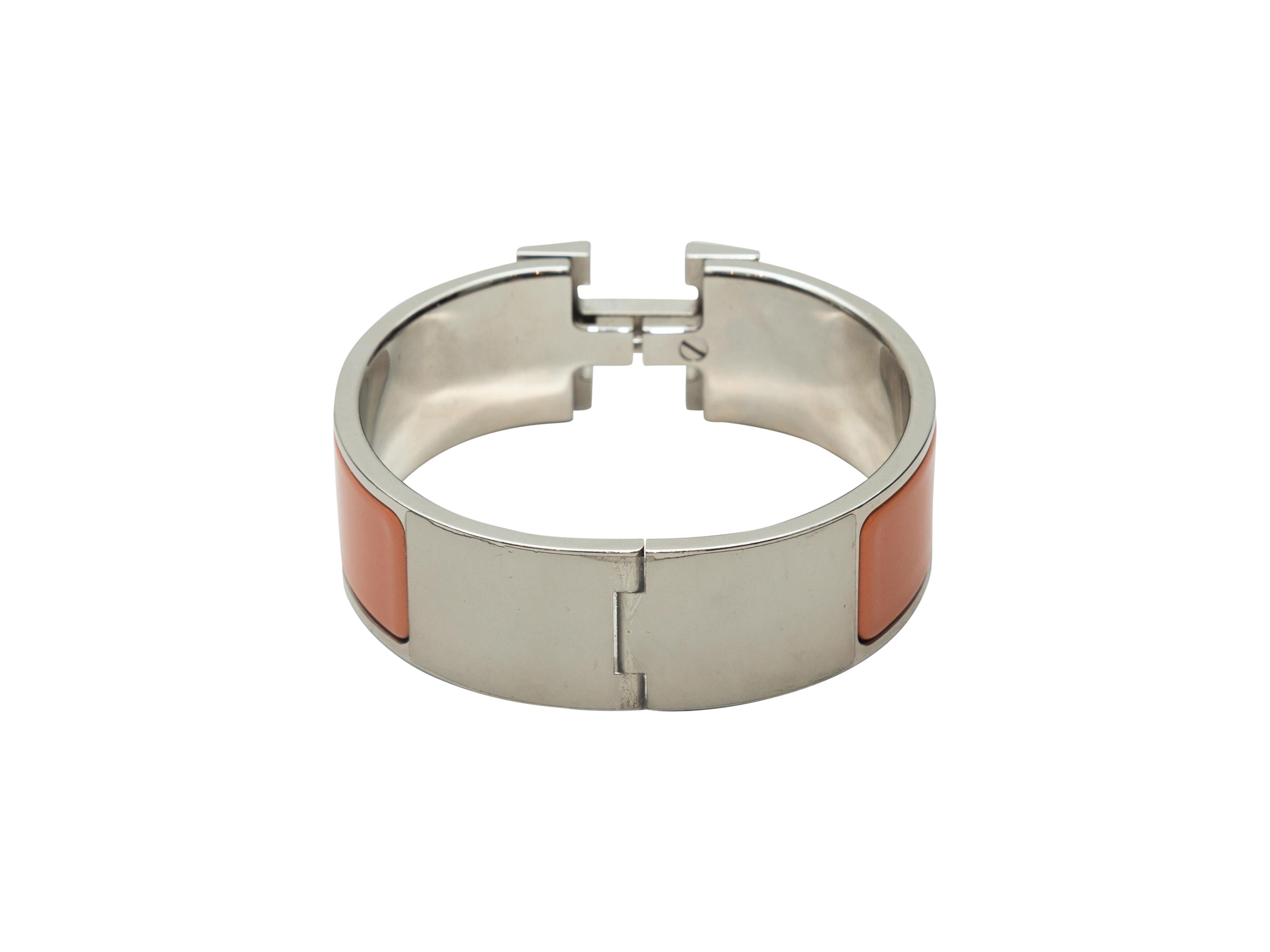 Hermes Peach & Silver Palladium Clic Clac Bracelet In Excellent Condition In New York, NY