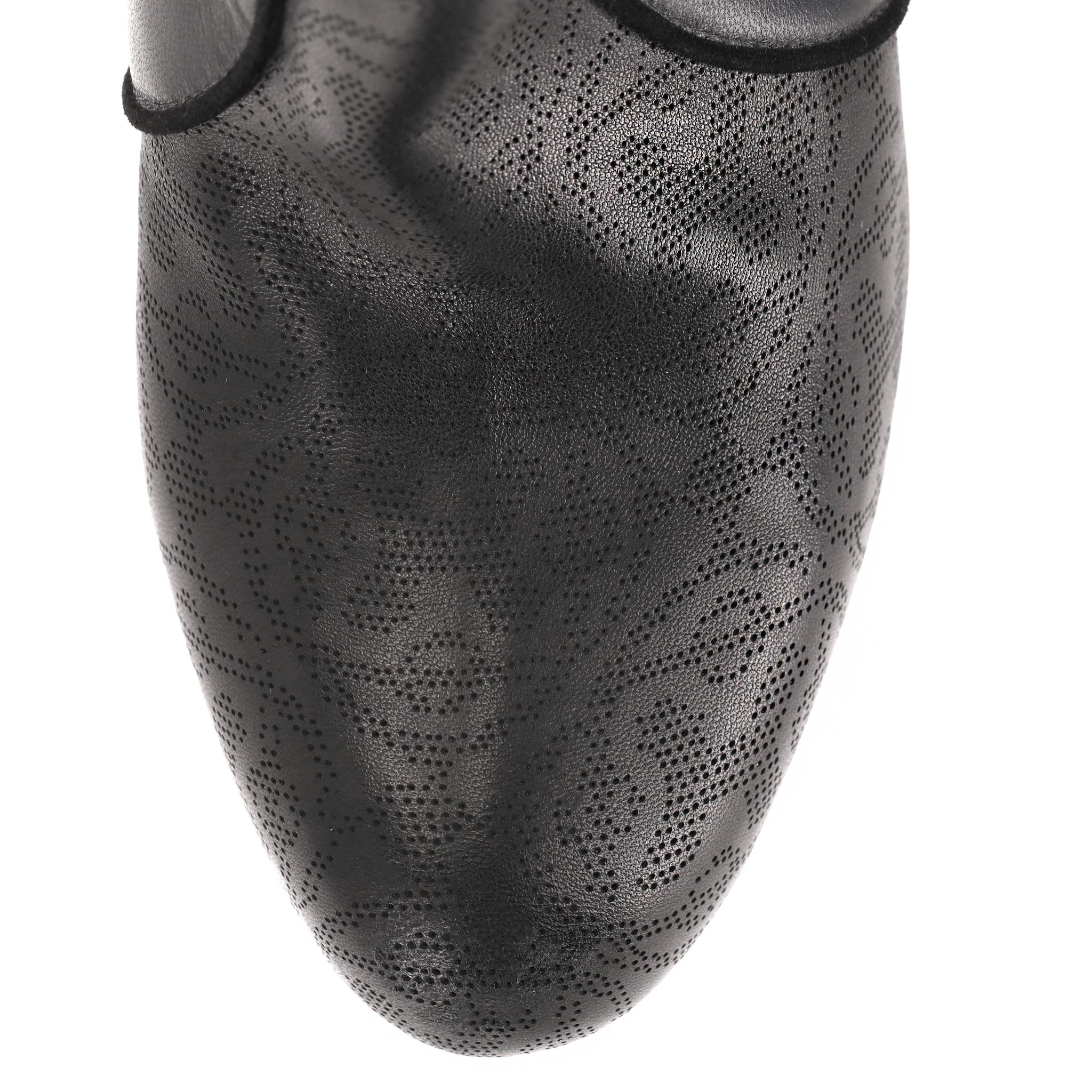 Hermes Kniestiefel aus Leder mit 'H'-Muster und Perforation im Angebot 2