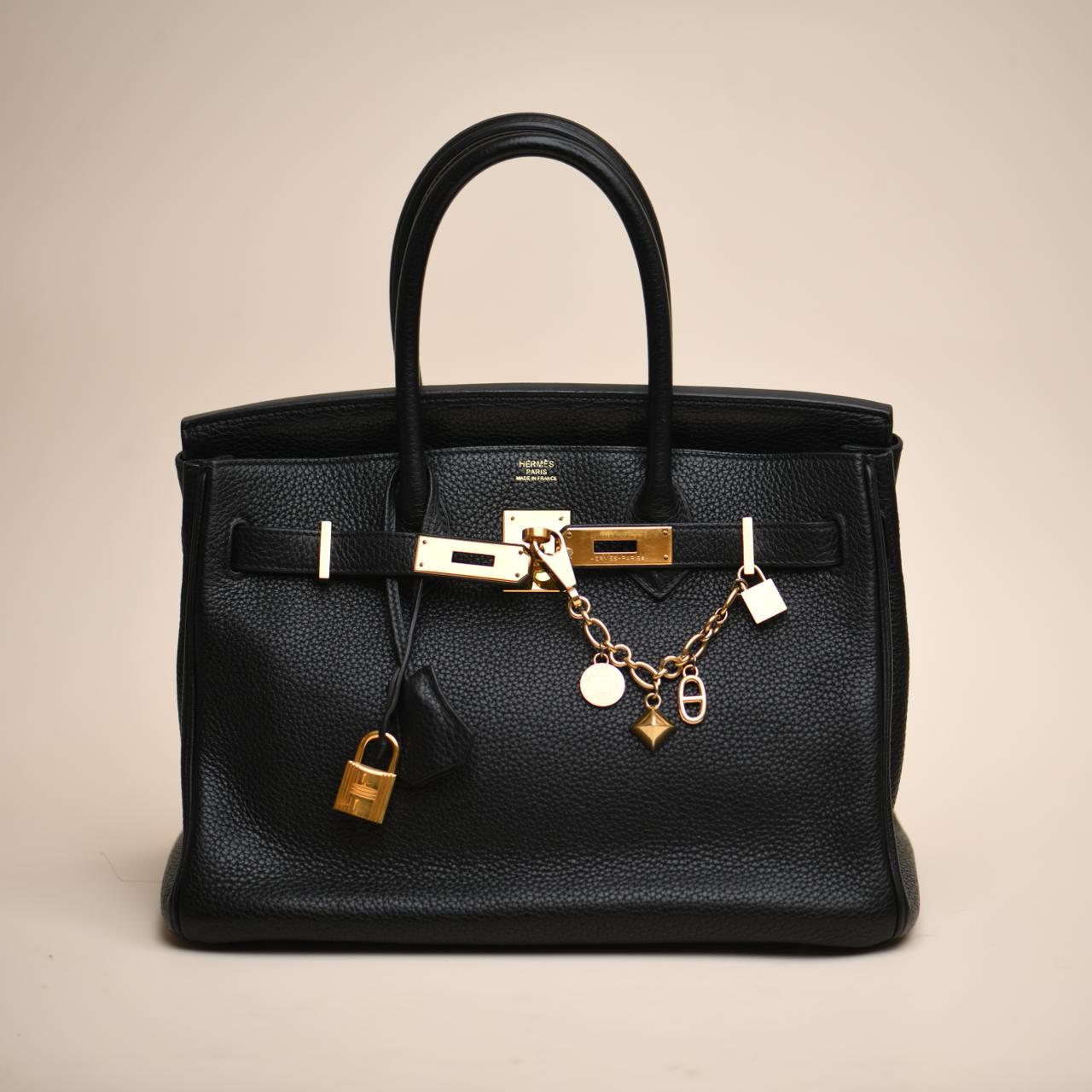 SKU	33301428
Comes With	Box Only
Model	Olga
Metal	Gold-Plated
Weight	47.05 g
Length	16 cm
Condition	Excellent
__________________________________
If you are interested in any of our previously sold pieces, please contact us and we will do our best to
