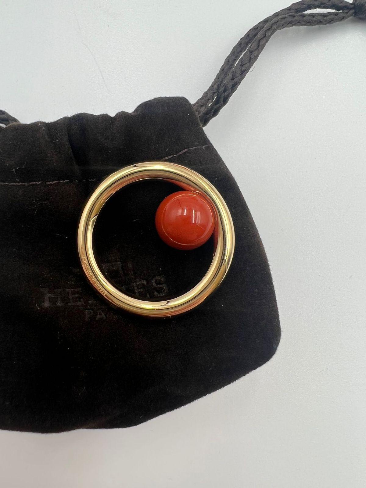 Hermes permabrass Saturne scarf 70 ring In New Condition In Nicosia, CY