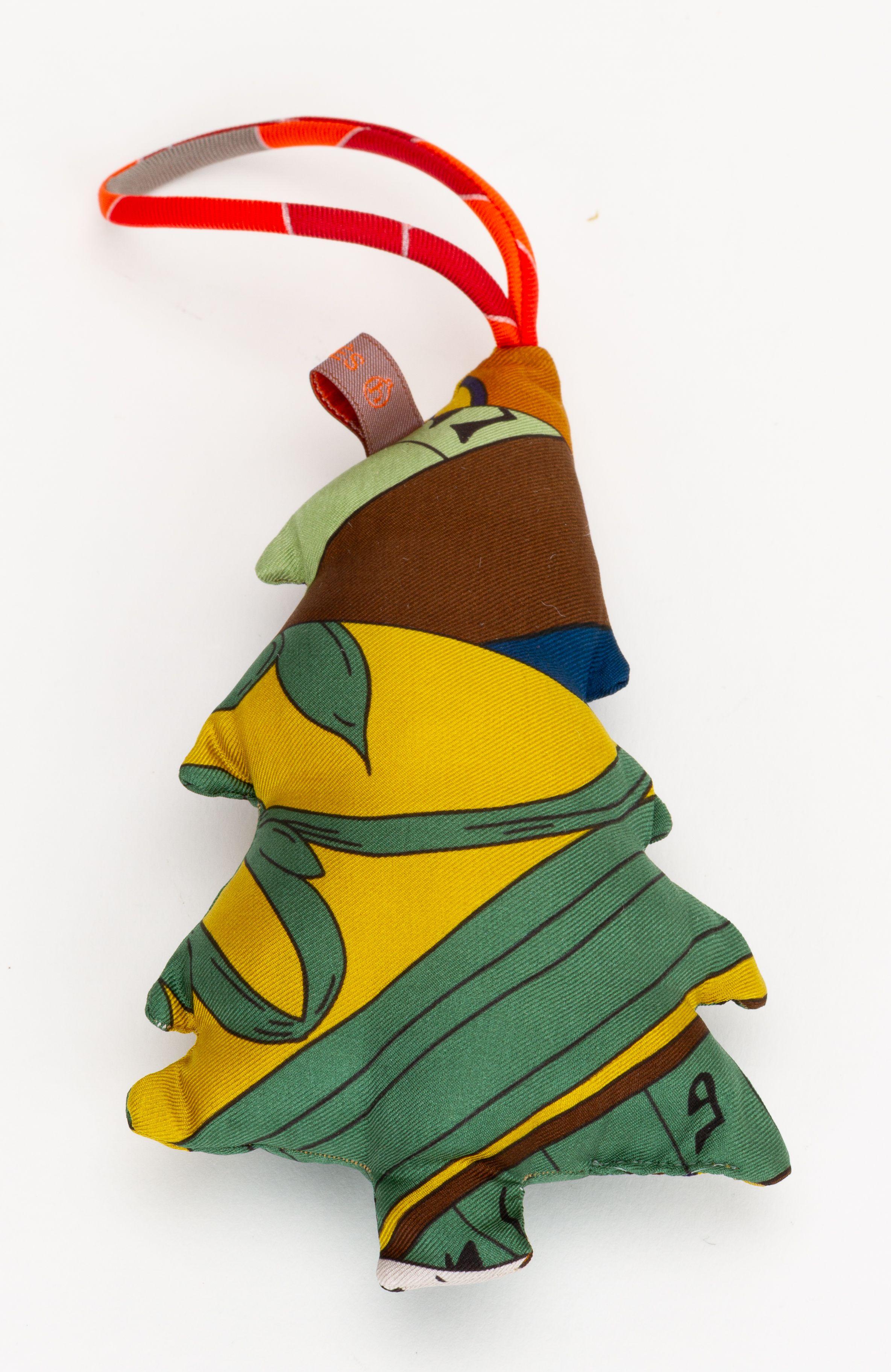 Hermès Petit H Weihnachtsschmuck-Set im Zustand „Neu“ im Angebot in West Hollywood, CA