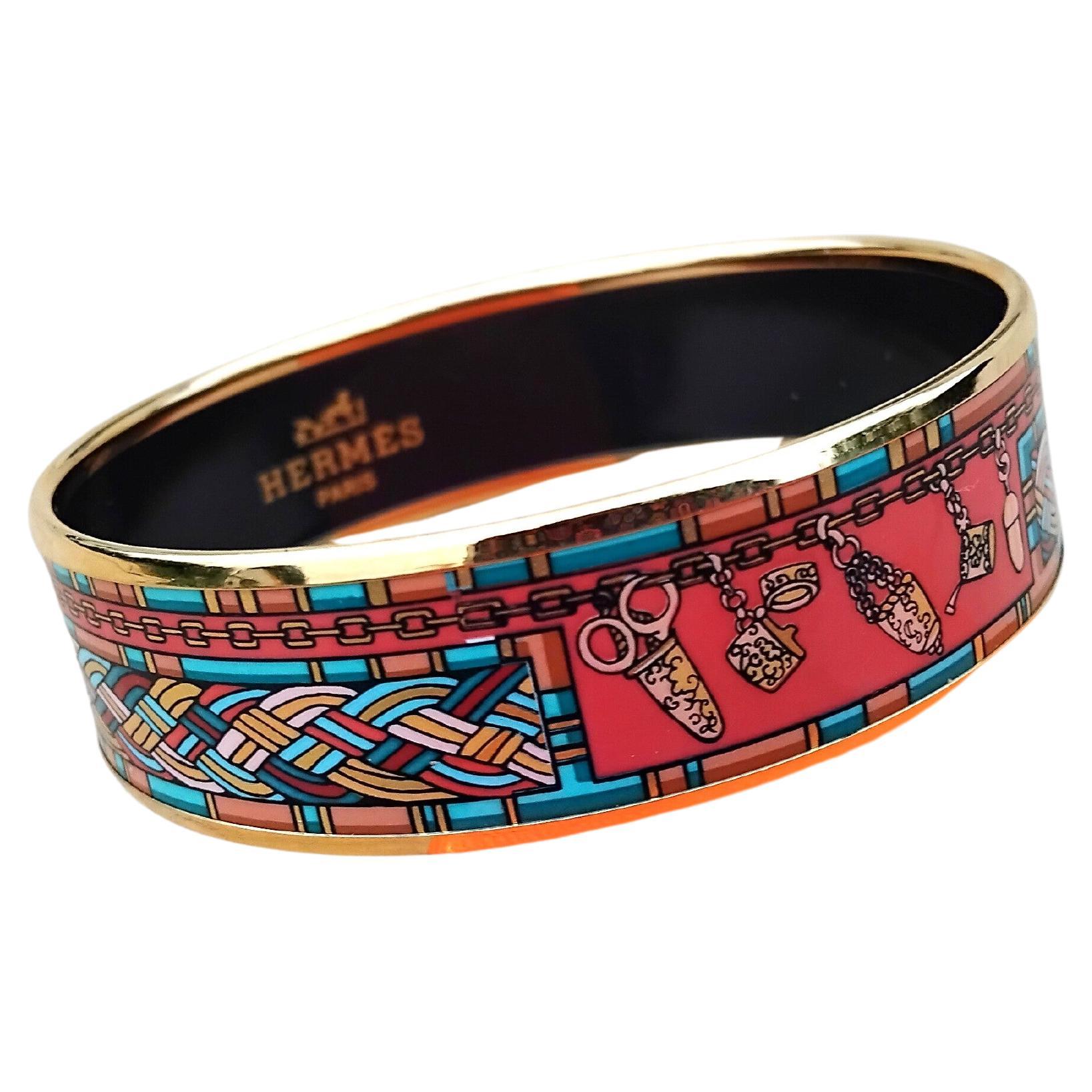 Hermès Petite Main Enamel Bracelet Wide Gold Hdw S. 65 For Sale 1