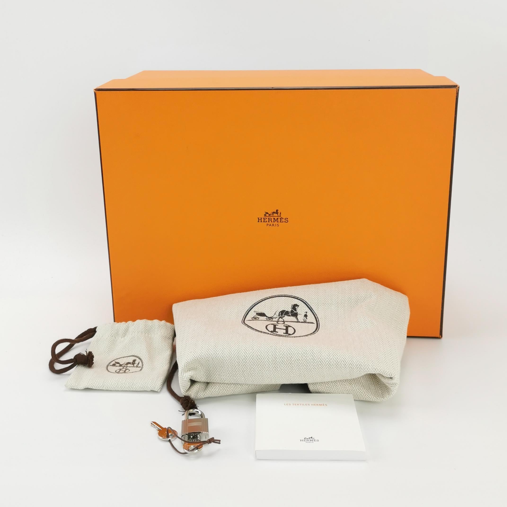 Hermes Picotin 18 Cargo Lock Pocket 18 Lemon Yellow Swift in pelle e tela PHW in vendita 6