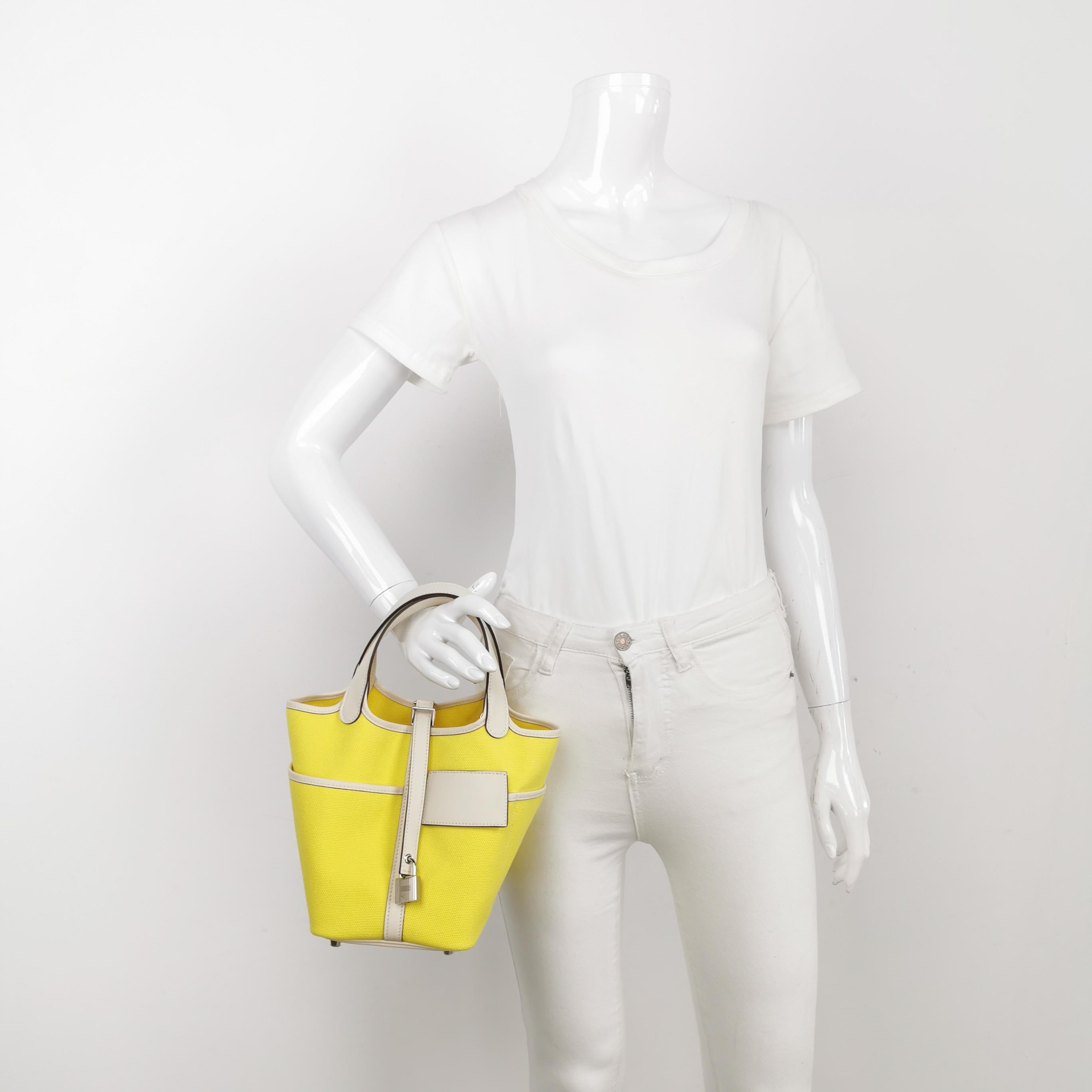 Hermes Picotin 18 Cargo Lock Pocket 18 Lemon Yellow Swift in pelle e tela PHW In condizioni ottime in vendita a AUBERVILLIERS, FR