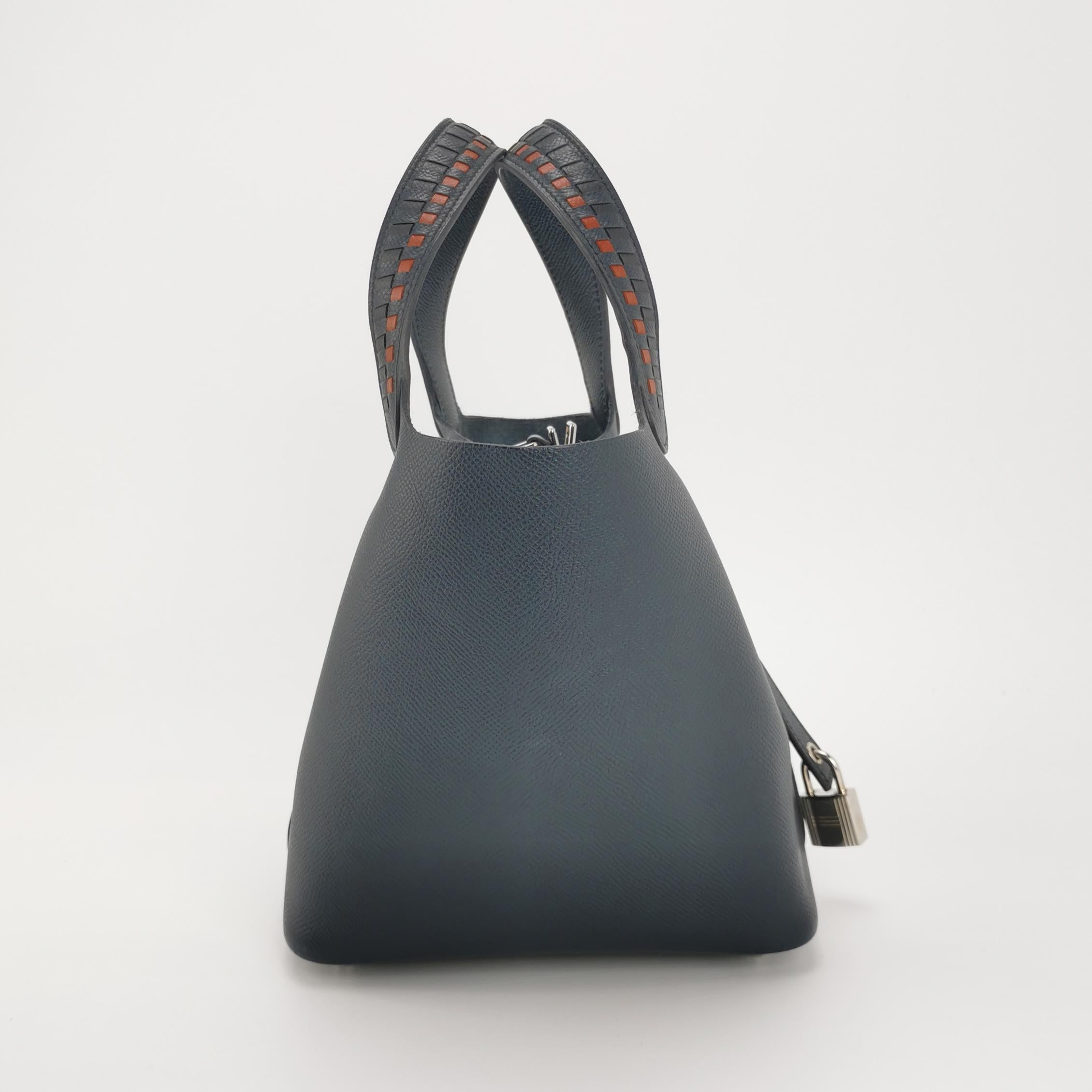 Hermes Picotin 18 Manici Intrecciato Pelle Epsom Midnight Navy PHW In condizioni ottime in vendita a AUBERVILLIERS, FR