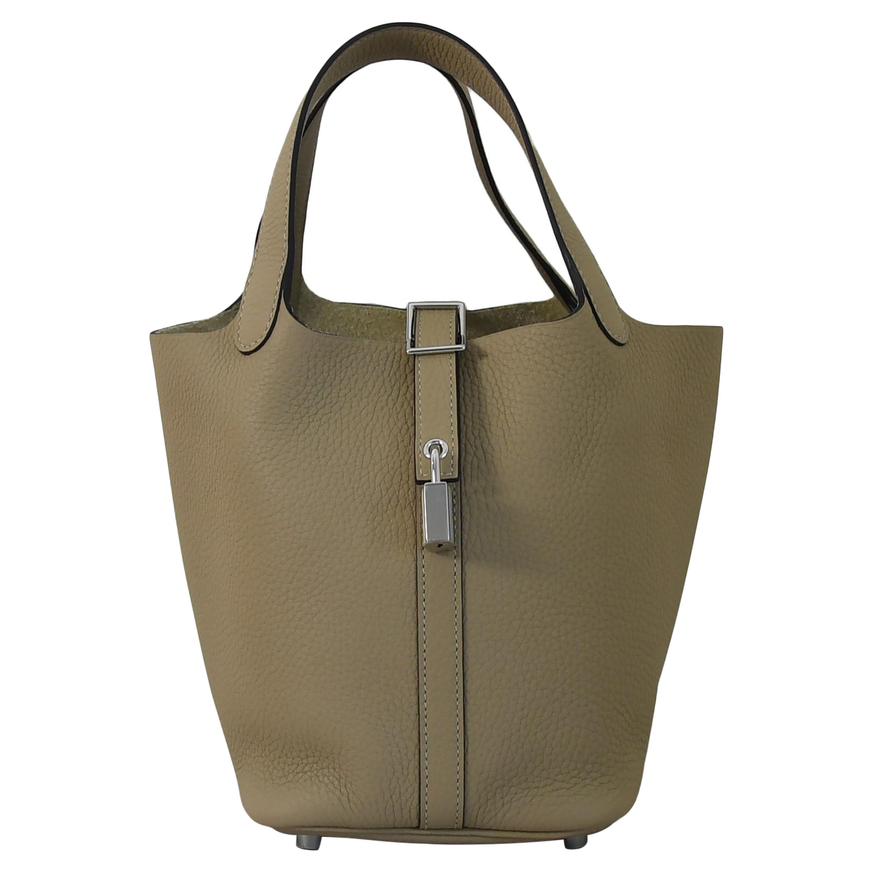 Hermès Picotin 18 Schlosstasche mit Palladiumbeschlägen im Angebot