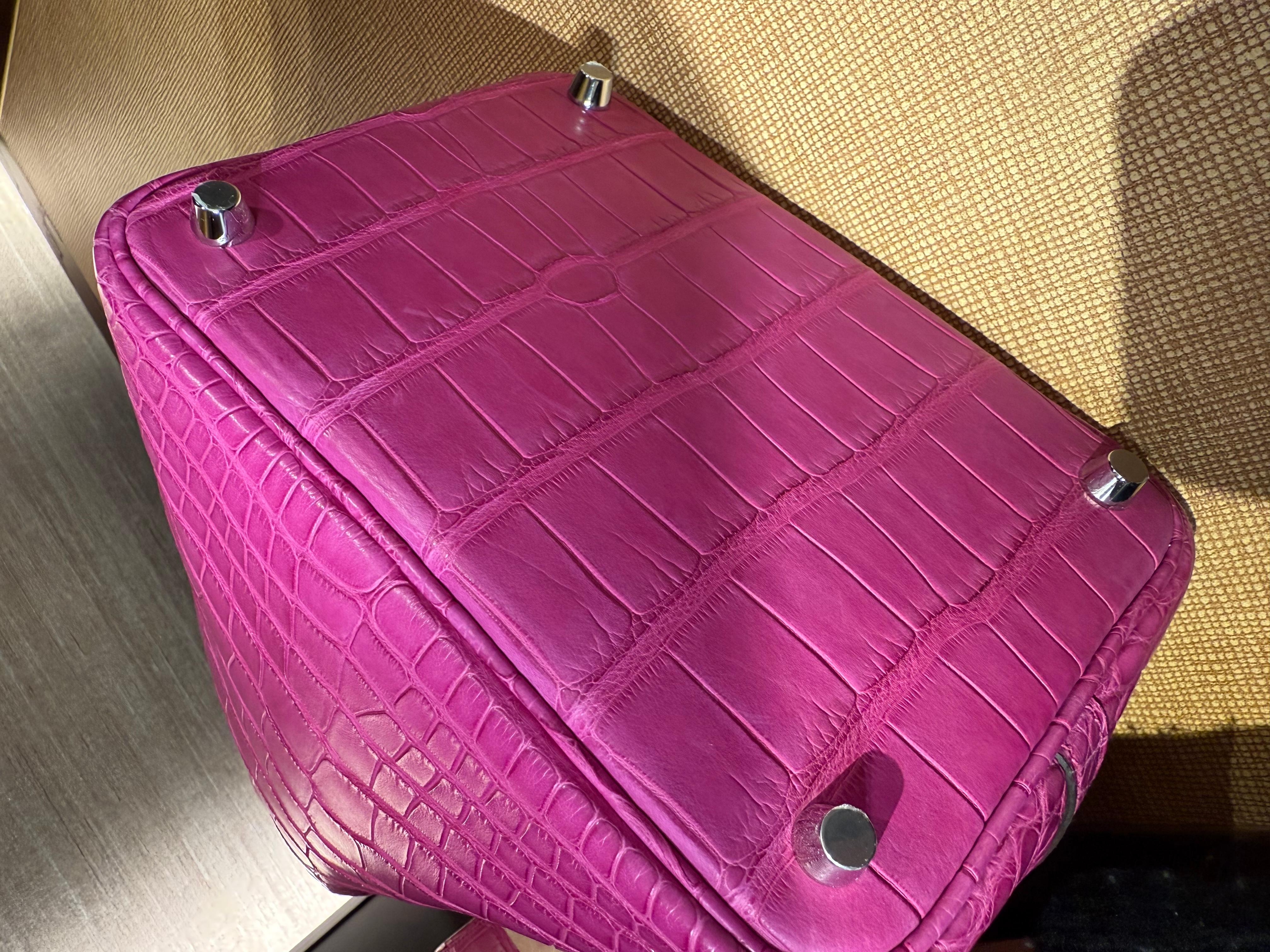Hermes Picotin 18 Rose Scheherazade Matte Alligator Excellent état - En vente à London, England
