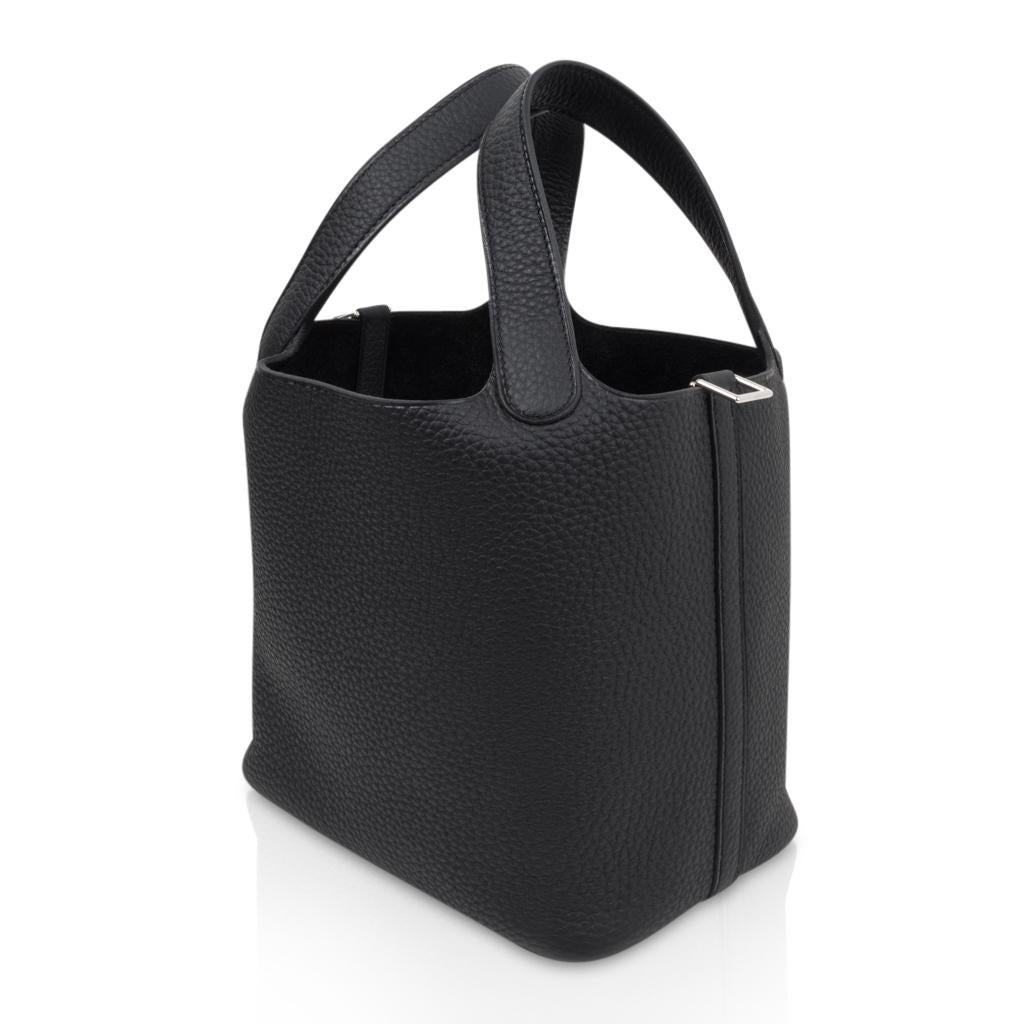 Hermès - Sac Picotin Lock 18 noir Clemence Fourre-tout avec accessoires en palladium Neuf - En vente à Miami, FL