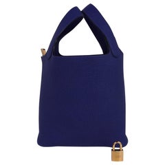 Sac Hermès Picotin Lock 18 bleu saphir fourre-tout Clemence avec accessoires en or