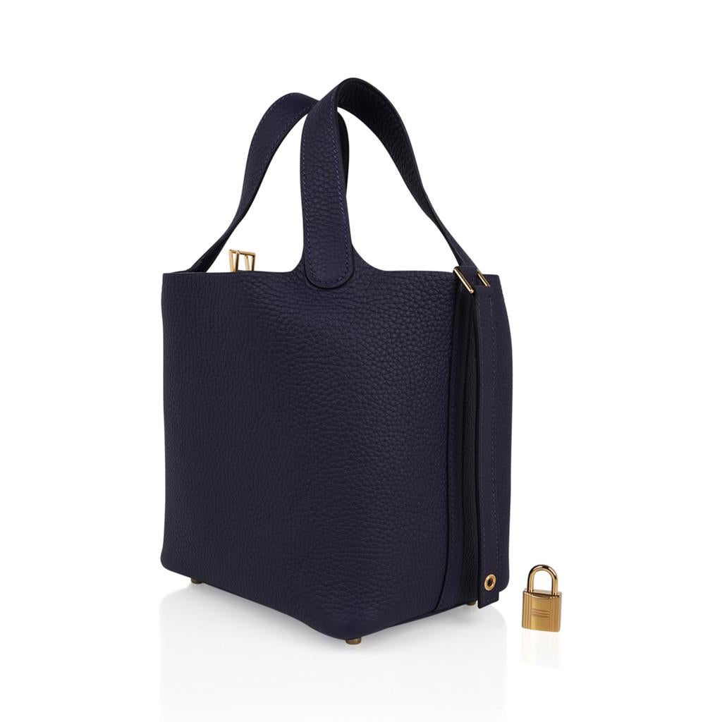 Hermes Picotin Lock 18 Blue Nuit Tote Bag Gold Hardware Clemence Leather In New Condition In Miami, FL