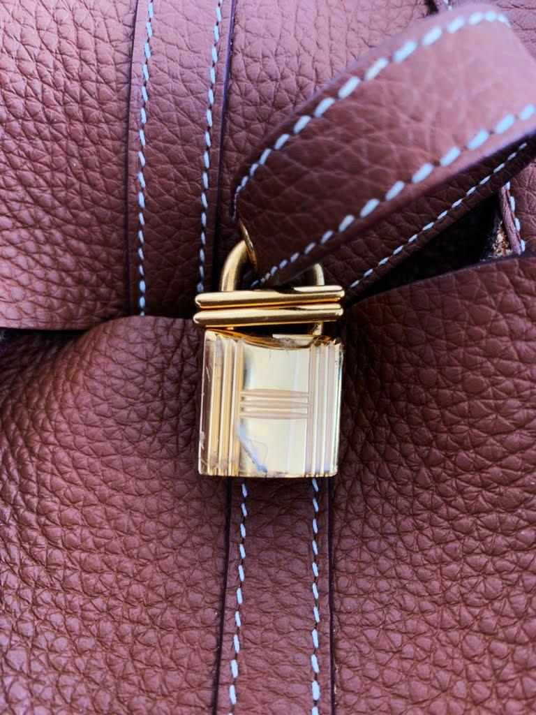 Hermes Picotin Lock 18 Clemence Gold  Hardware 2023 In Excellent Condition In Brisbane, QLD