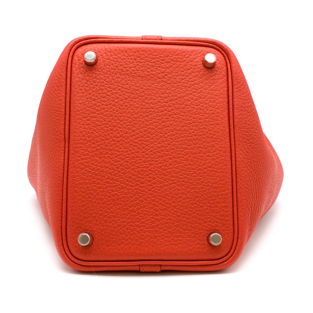 Red Hermès Picotin Lock 18 in Rouge Tomate Clémence Leather PHW For Sale