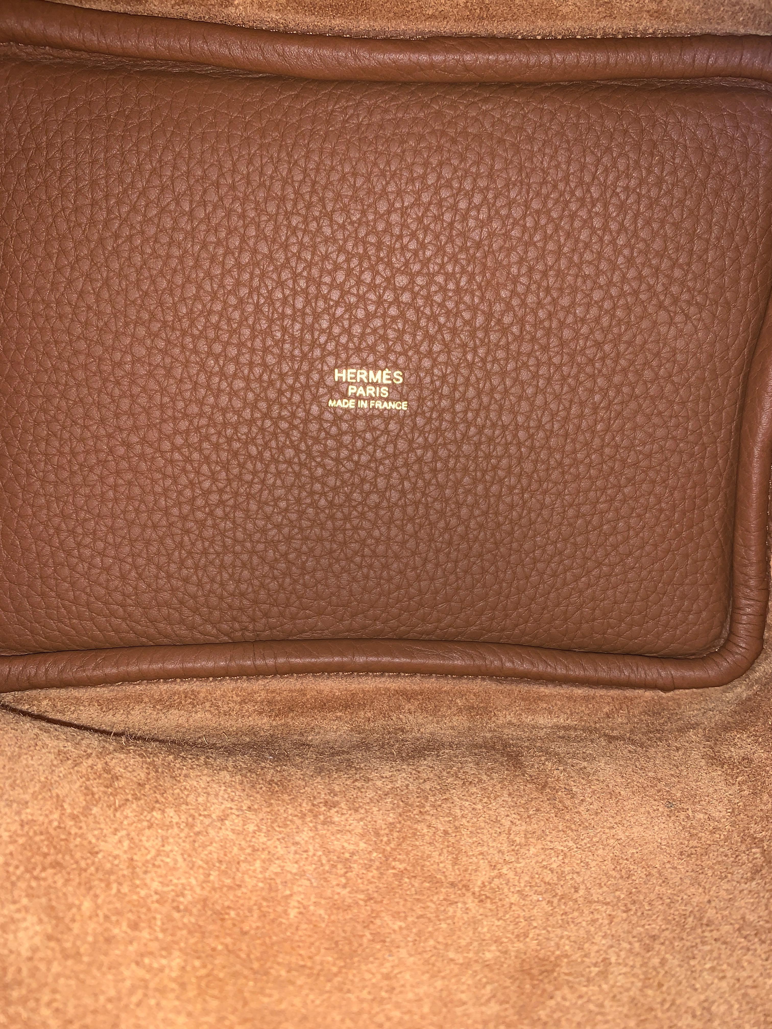 Hermes Picotin Lock 18cm Gold With Gold Hardware In New Condition In West Chester, PA