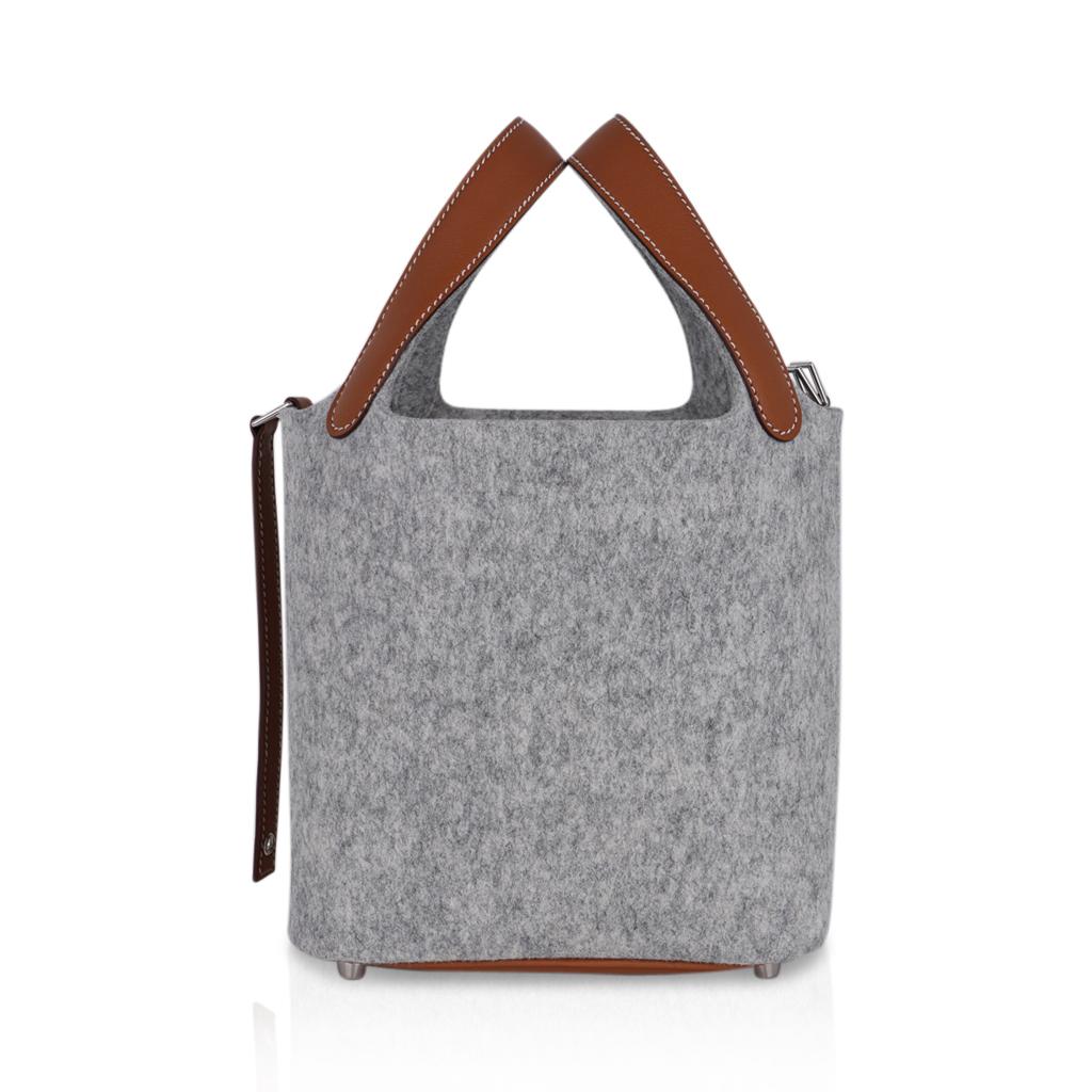 Women's Hermes Picotin Lock Touch 18 Gray Feutre / Barenia Leather Tote Bag New w/Box