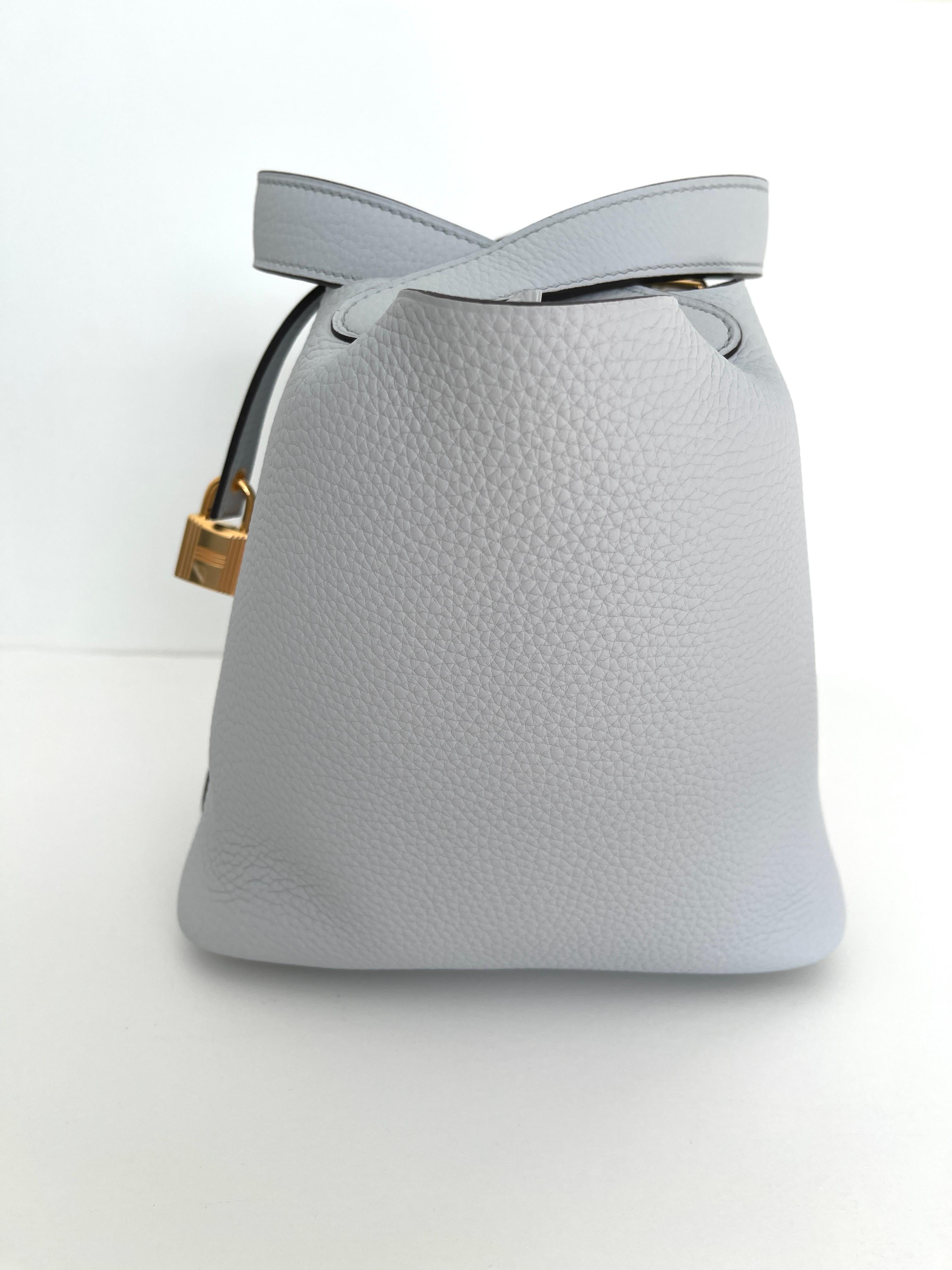 Hermes Picotin Lock
18cm Size
This is the small one, the most wanted size 18cm
Blue Pale Clemence with Gold Hardware
Timeless
Its lining-less, clean-cut leather and plain, flexible handles make it the ultimate bag
Bag in taurillon Clemence leather