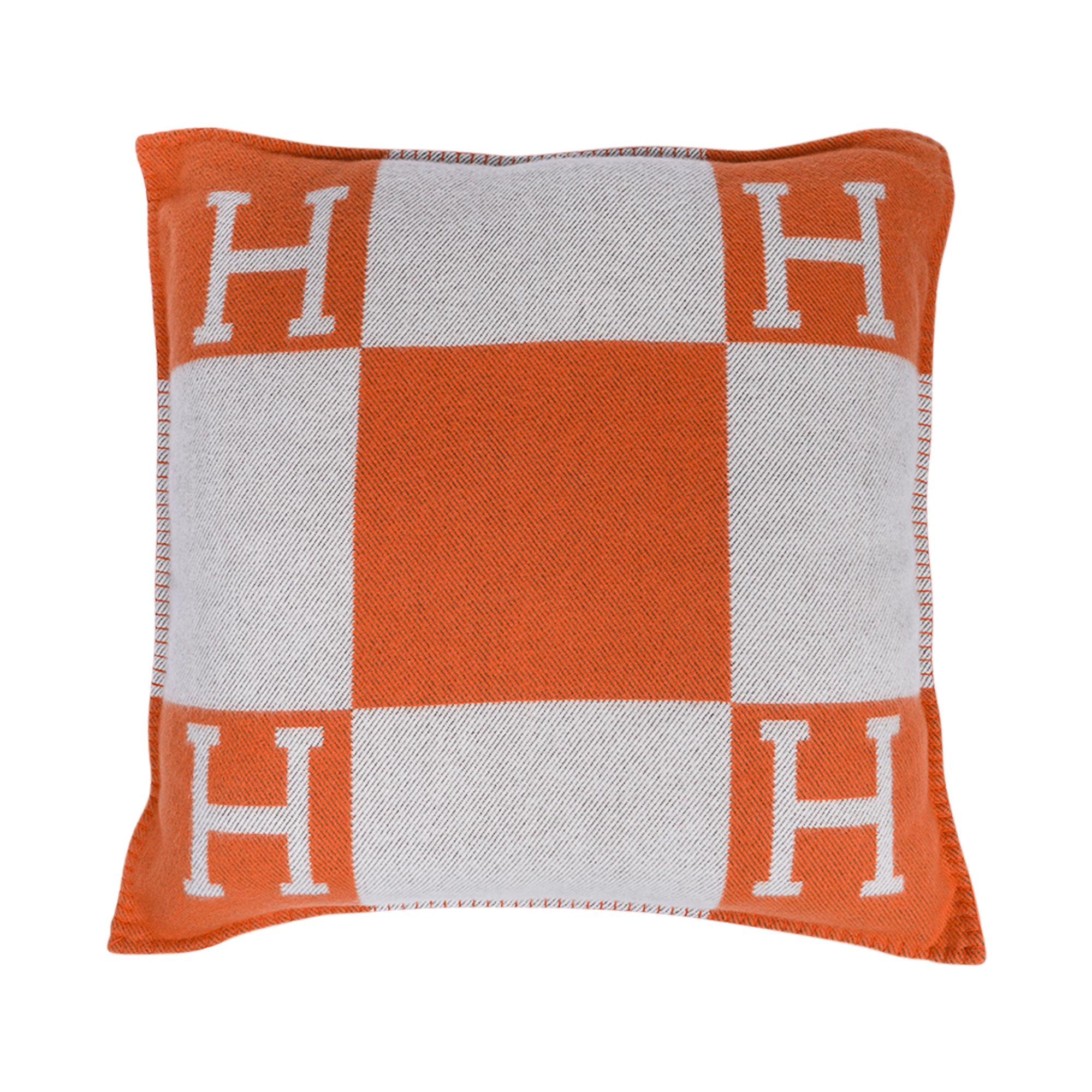 Hermes Pillow Avalon Orange / Ecru Large Model New For Sale 1