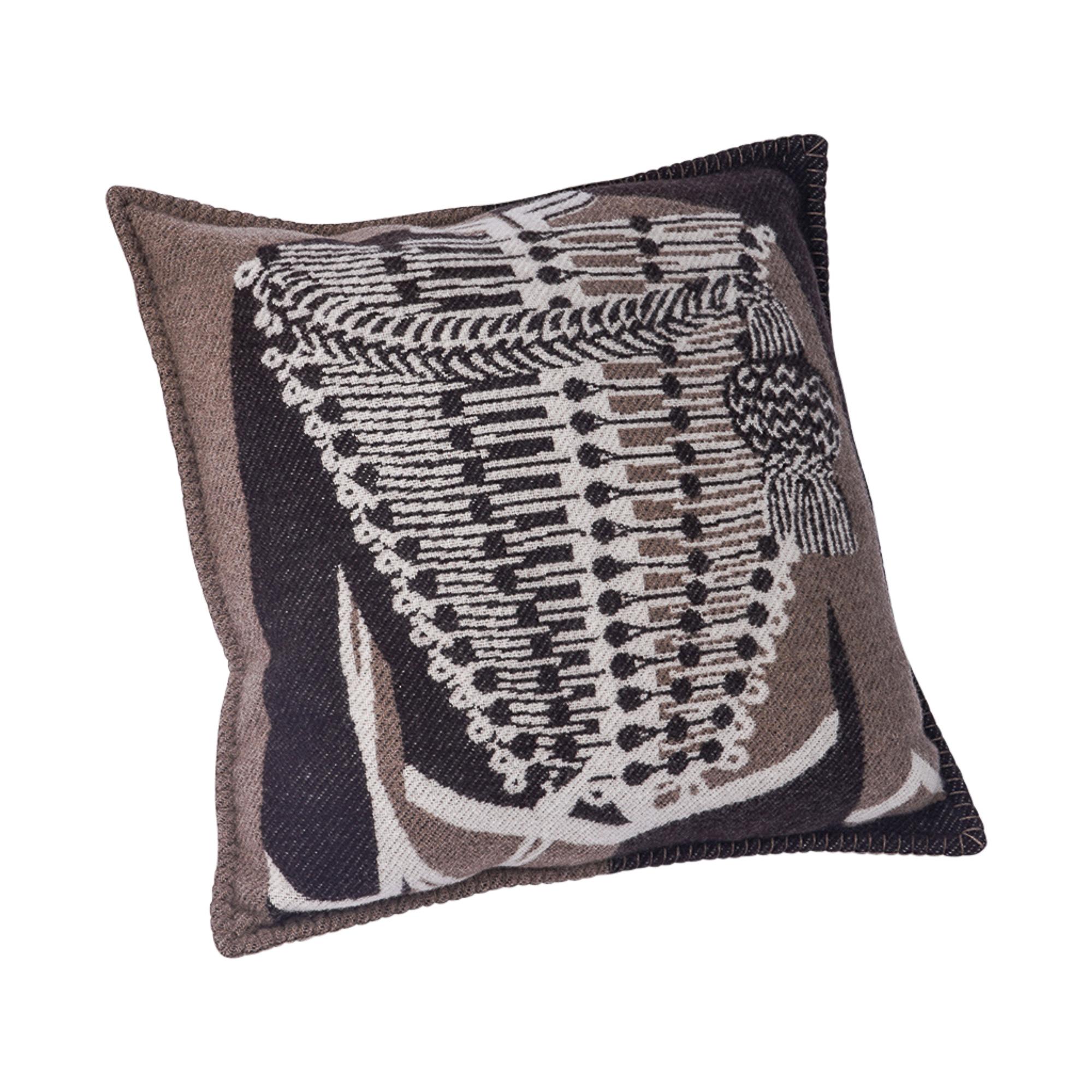 Cuscino Hermes Brandebourgs Ecorce Set di due cuscini da lancio in vendita 1