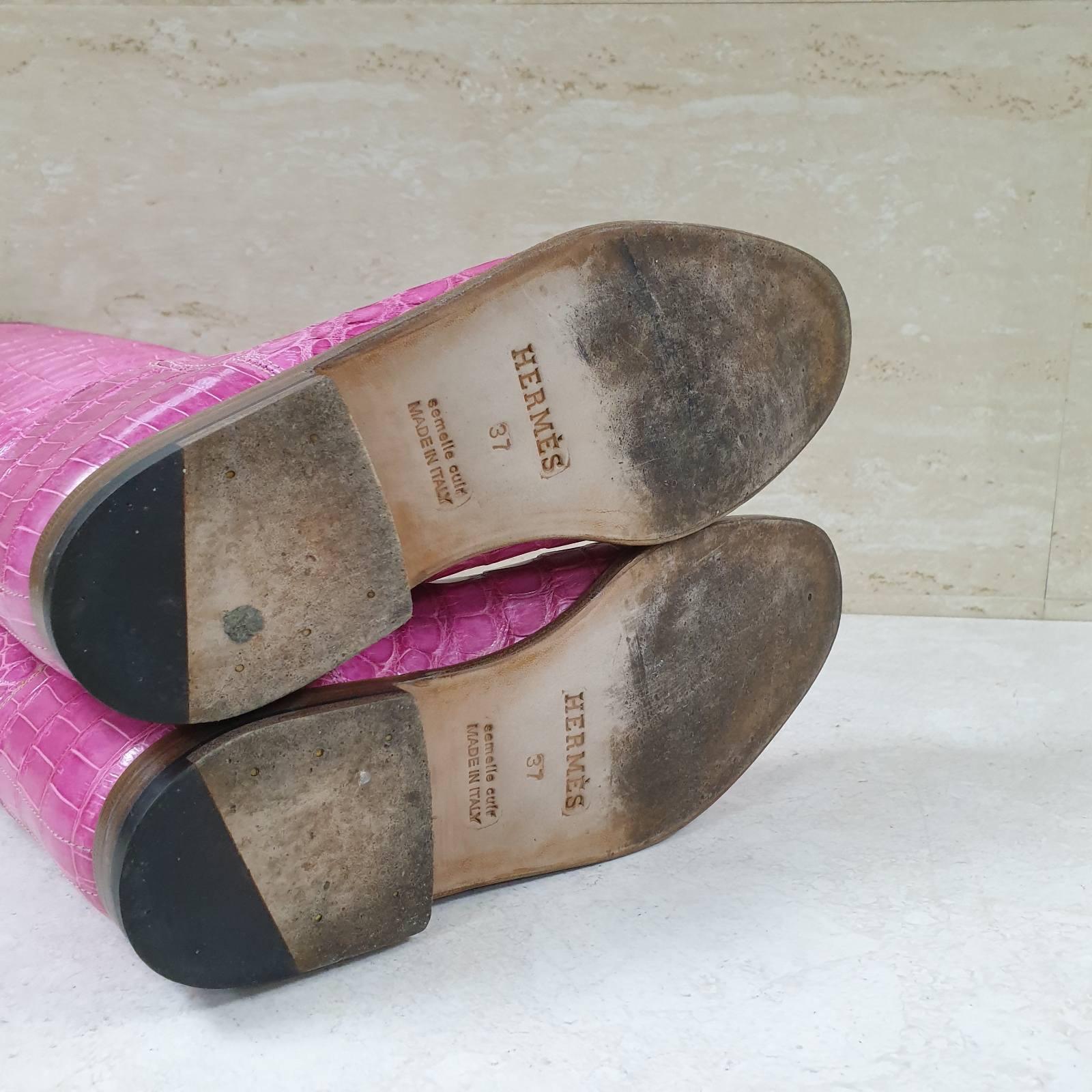 Stivali da salto in alligatore rosa di Hermès 2