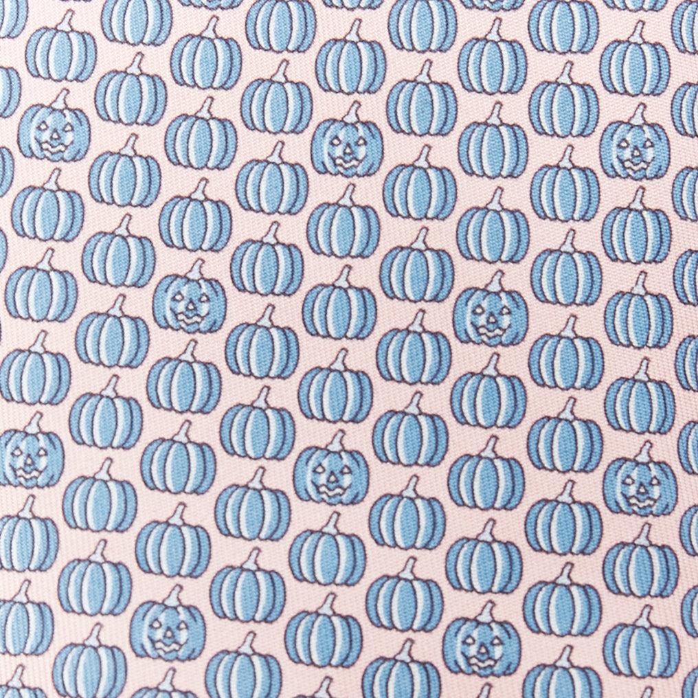 HERMES pink blue 100% silk scary pumpkin halloween theme formal tie
Reference: LACG/A00449
Brand: Hermes
Material: Silk
Color: Pink, Blue
Pattern: Cartoon
Lining: Pink Silk
Made in: France

CONDITION:
Condition: Excellent, this item was pre-owned