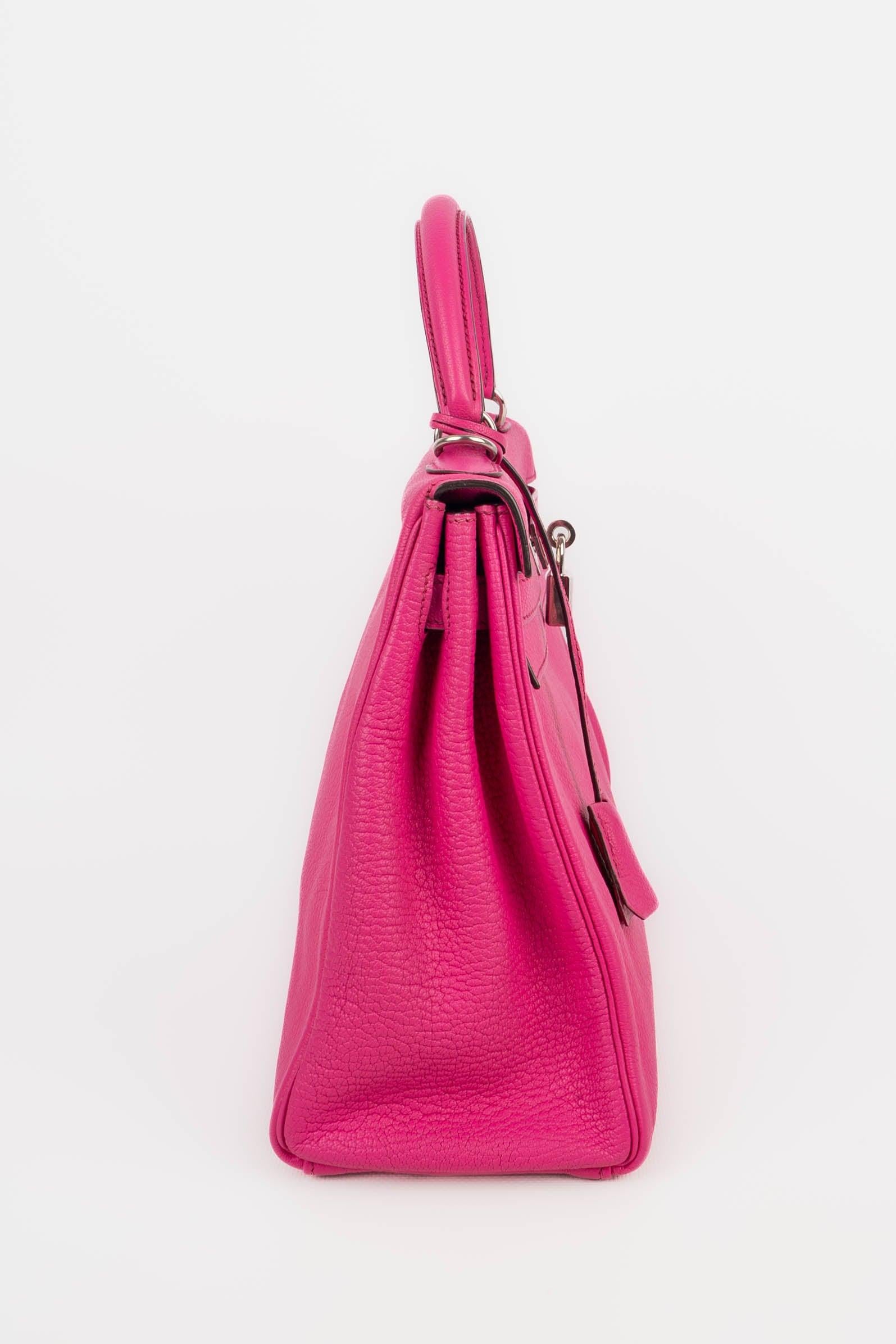 Hermès Pink Calfskin Kelly Bag, 2005 In Excellent Condition For Sale In SAINT-OUEN-SUR-SEINE, FR