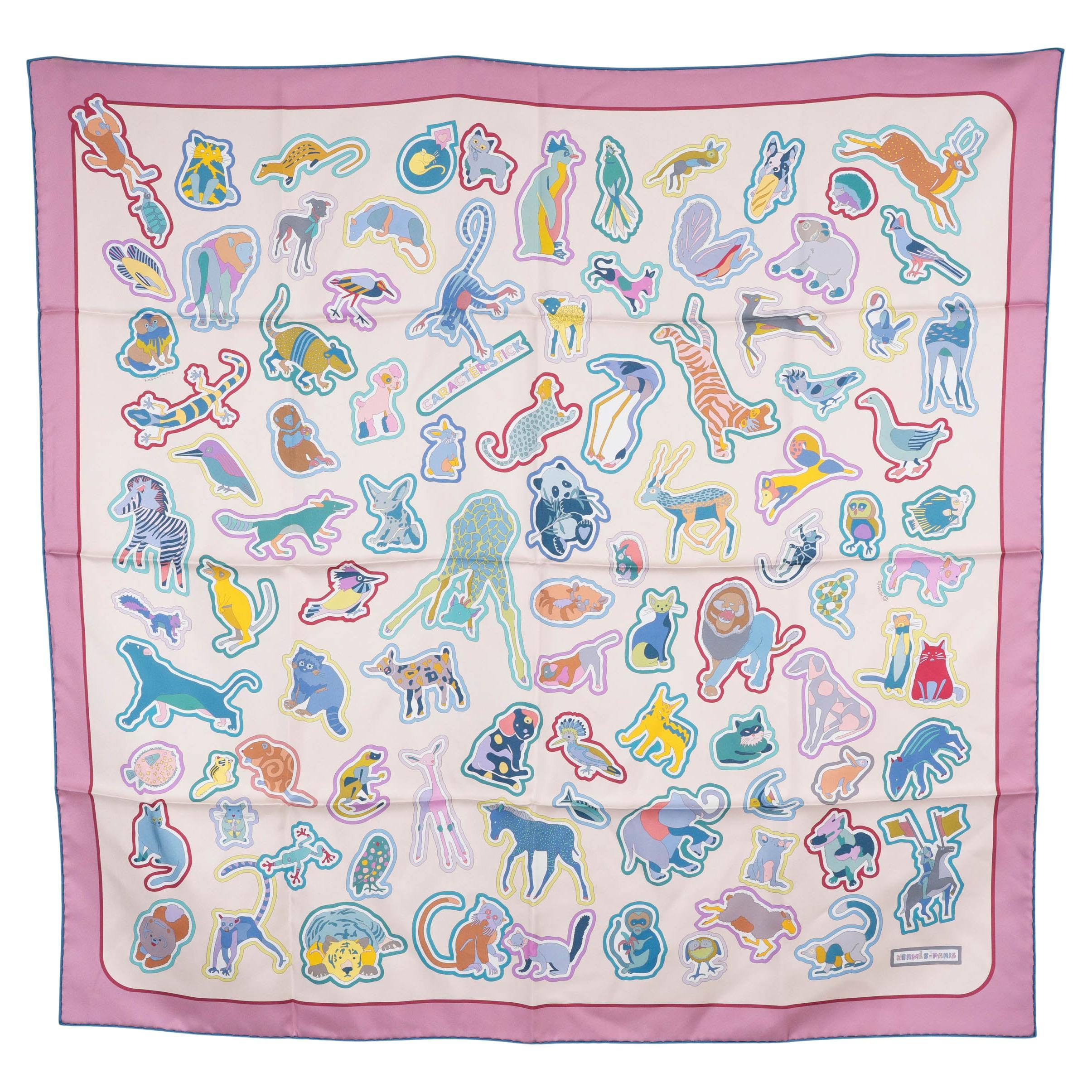 Bufanda HERMES rosa CARACTERISTIC 90 DOUBLE FACE Rosa Nácar Multi en venta