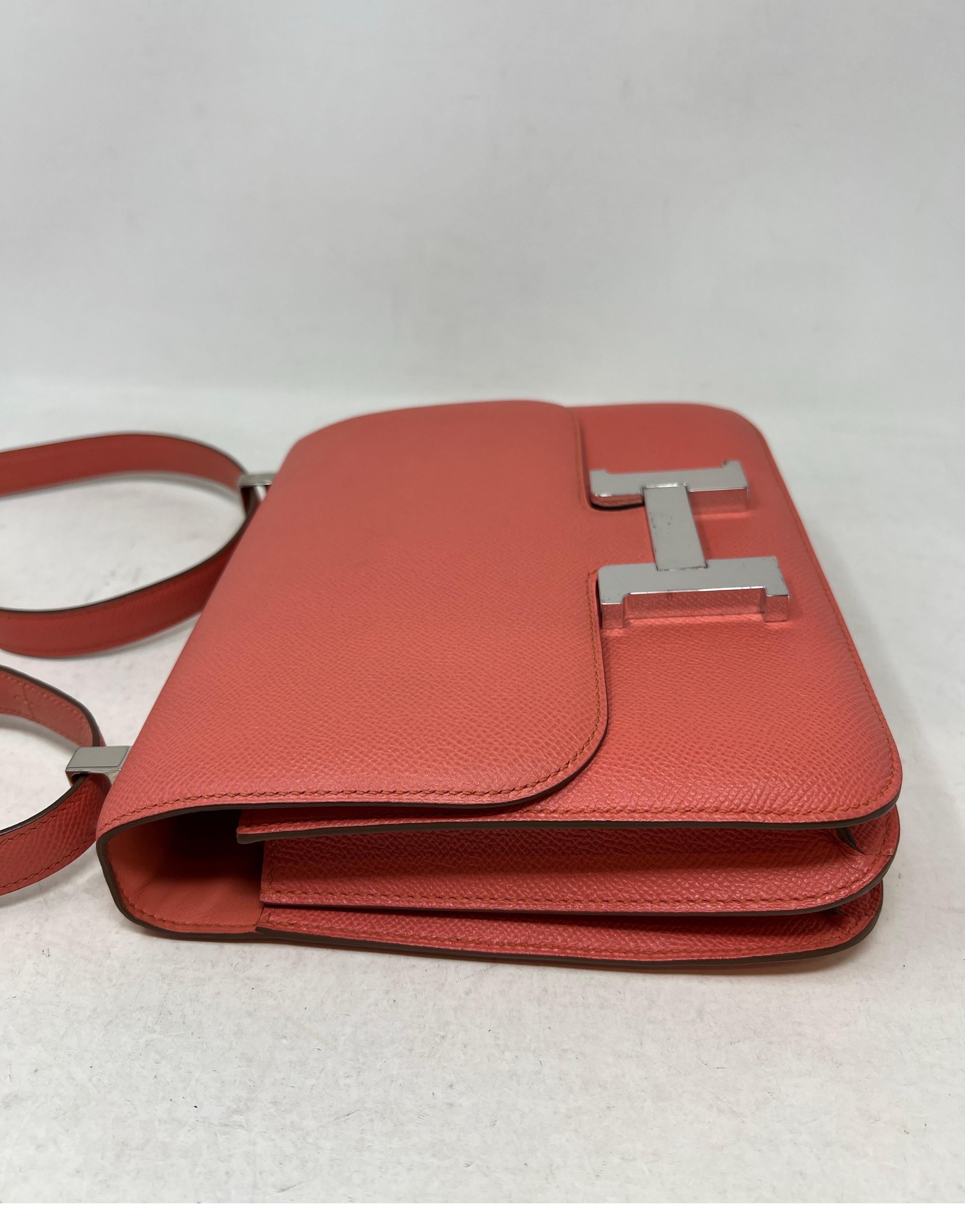 Hermes Pink Constance 24 Bag In Good Condition For Sale In Athens, GA