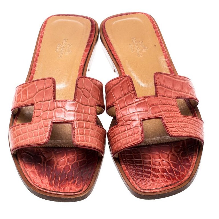 Hermes Pink Croc Leather Oran Flat Sandals Size 37 For Hermes Pink Croc Leather Oran Flat Sandals Size 37 For