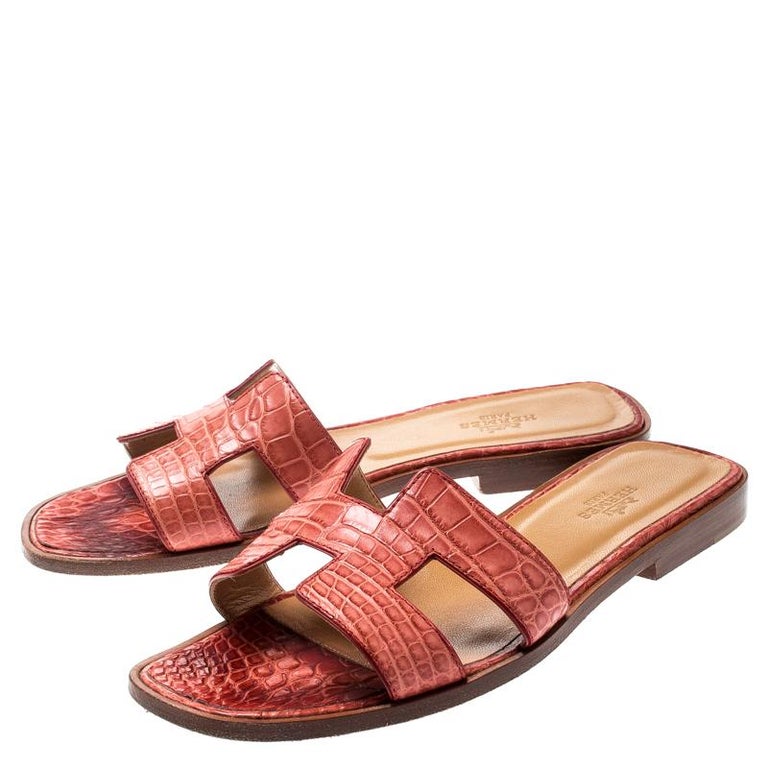  Hermes  Pink Croc Leather Oran Flat Sandals  Size 37 For 