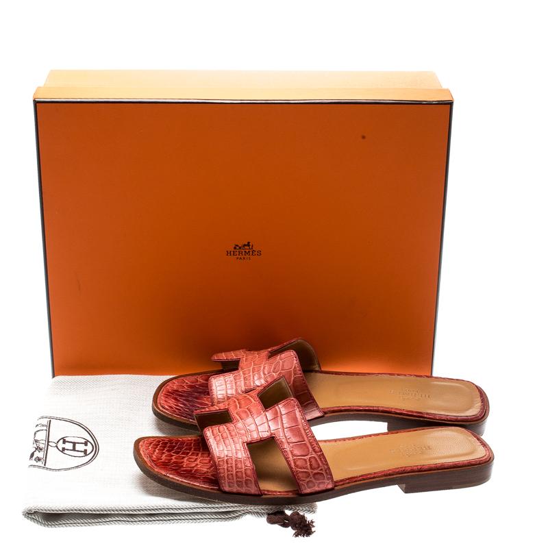 Women's Hermes Pink Croc Leather Oran Flat Sandals Size 37