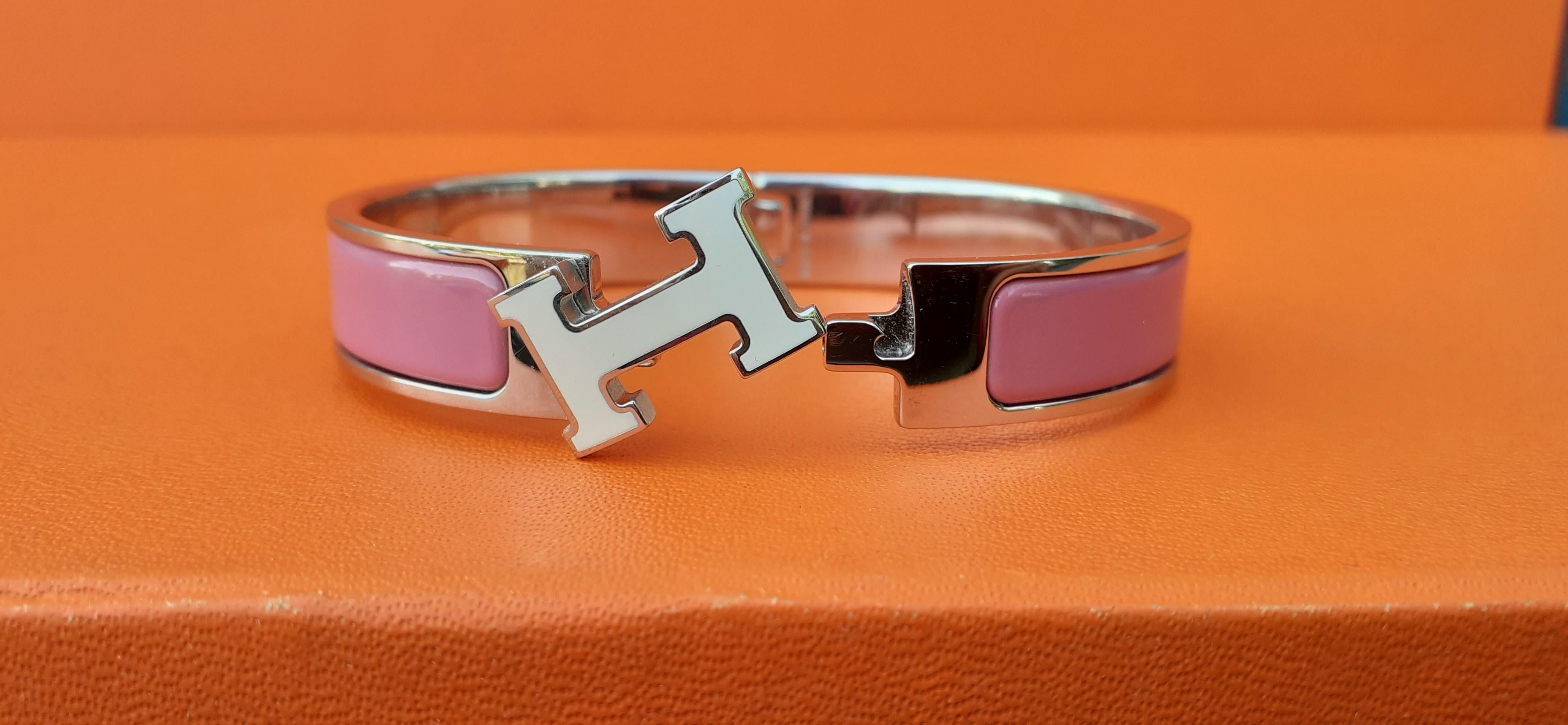 Hermès Pink Emaille Clic Clac Armband Weiß emailliert H Schnalle Phw GM  im Angebot 7