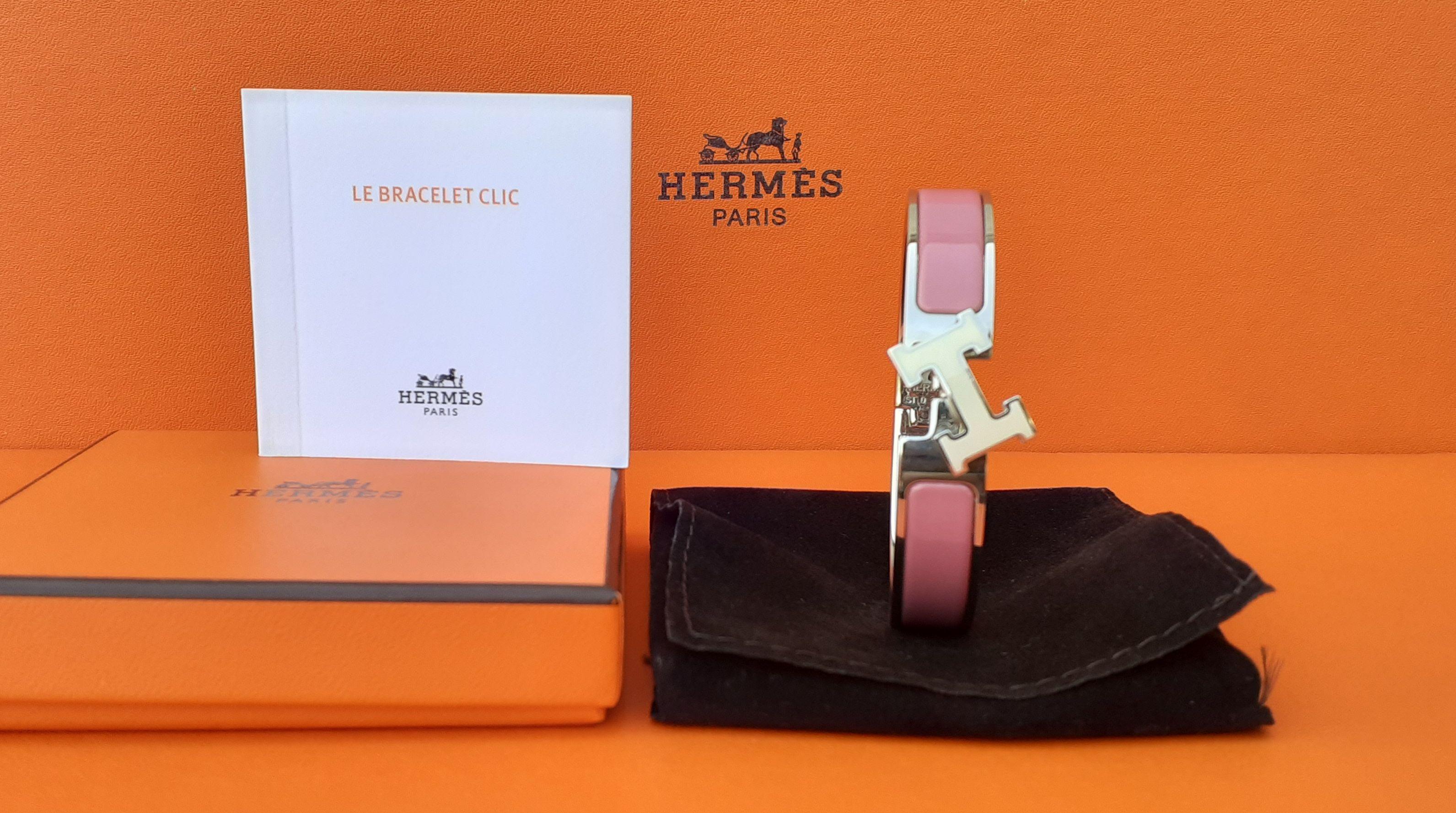 Hermès Pink Enamel Clic Clac Bracelet White Enamelled H Buckle Phw GM  For Sale 7