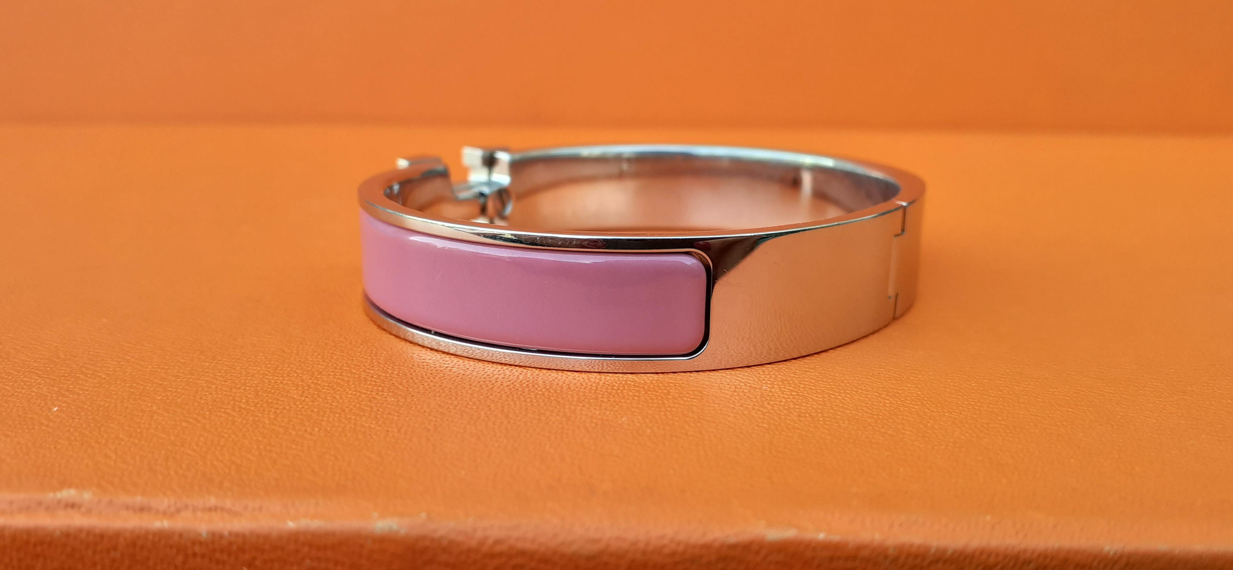 Hermès Pink Enamel Clic Clac Bracelet White Enamelled H Buckle Phw GM  en vente 2