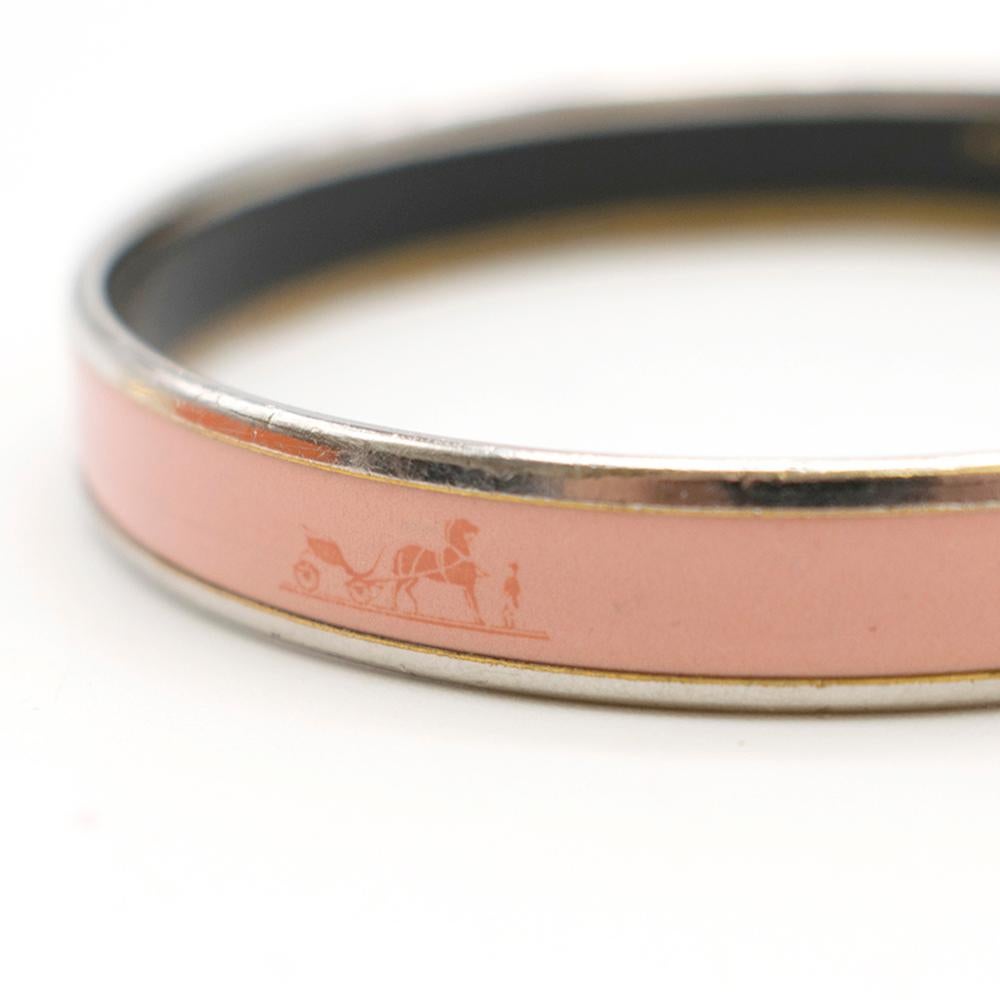 Hermes Pink Horse and Carriage Caleche Narrow Enamel Bangle  

- Pink plated enamel 
- Black inside 
- Made in Austria

Please note, these items are pre-owned and may show signs of being stored even when unworn and unused. This is reflected within
