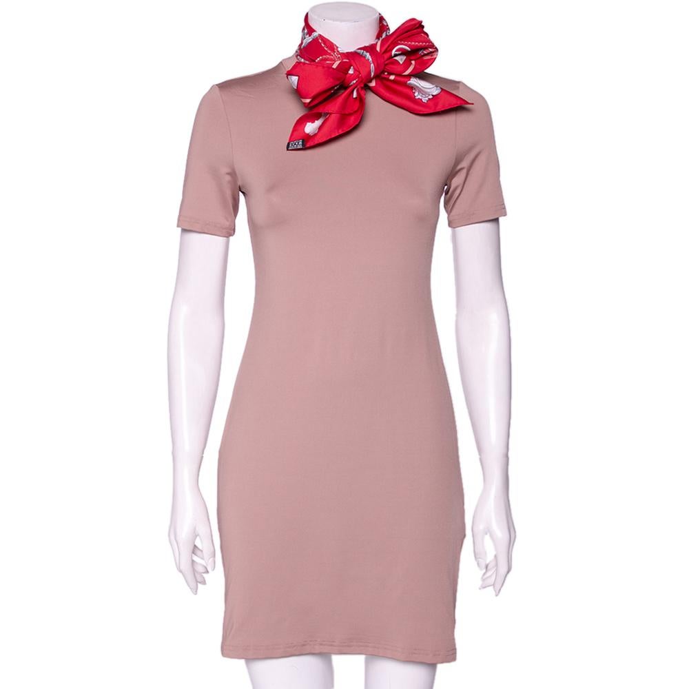 Hermès Pink Les Cles Silk Square Scarf In Excellent Condition In Dubai, Al Qouz 2