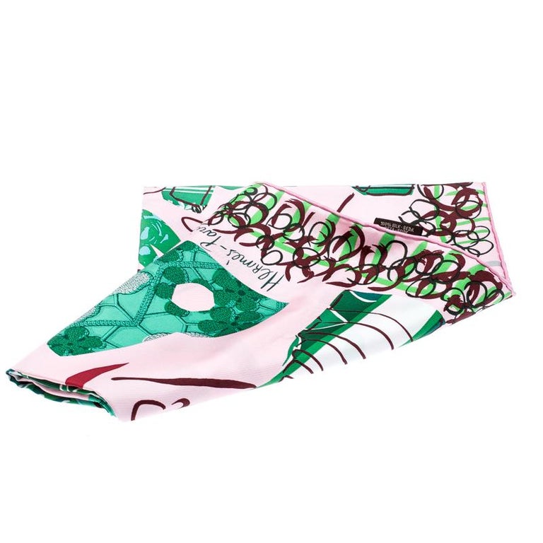 HERMES Calle 90 silk La Maison des Oiseaux Parleurs The house of talkative birds scarf white