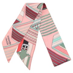 Hermès Twilly in seta stampata rosa