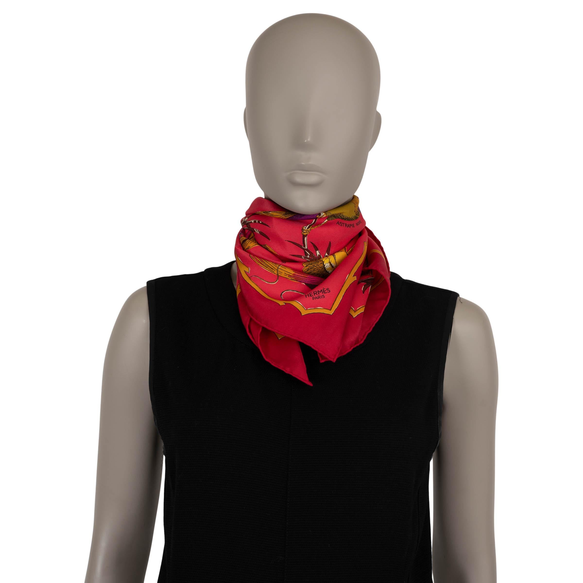 Women's or Men's HERMES pink silk LES OISEAUX DES ILES 70 Scarf For Sale
