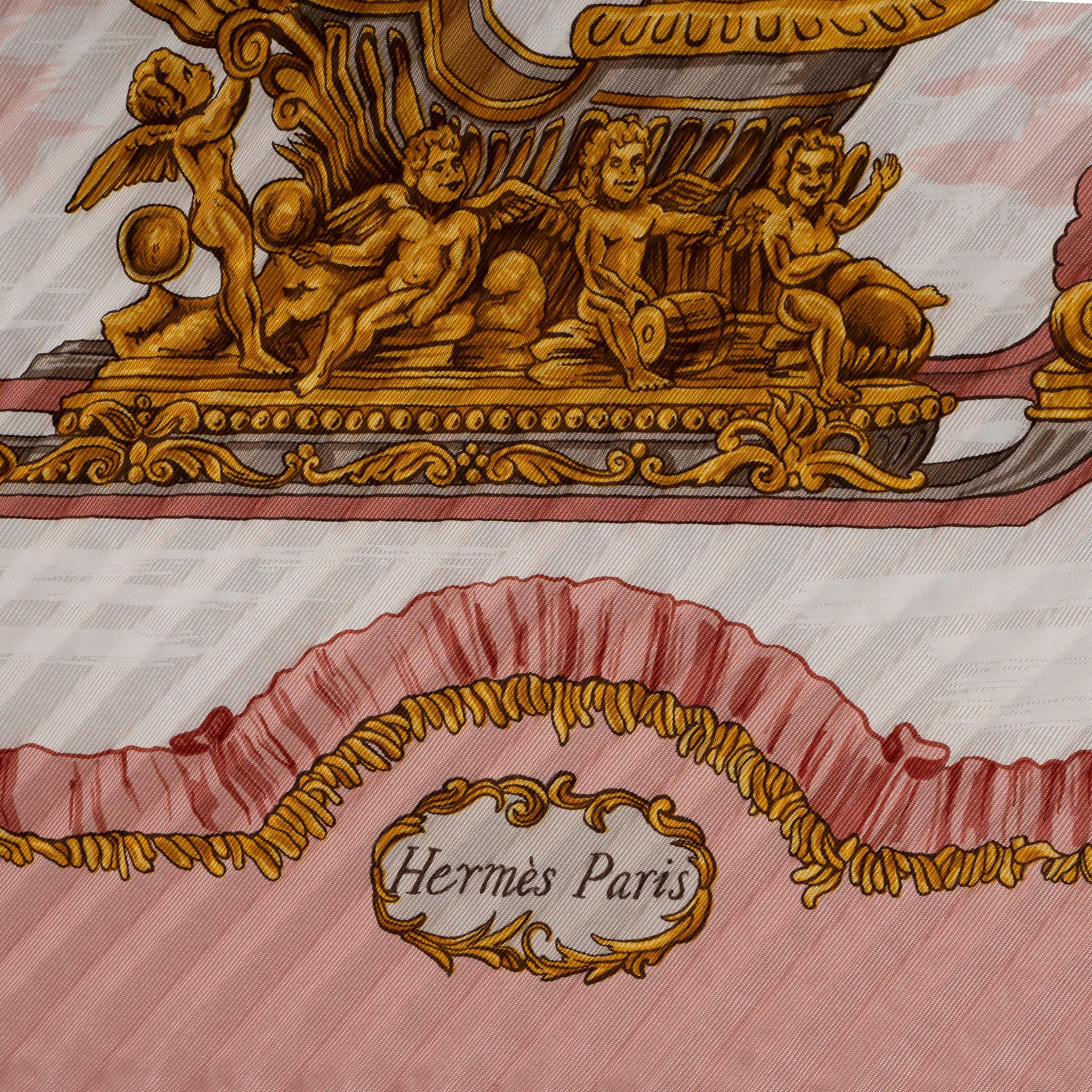 Beige HERMES pink silk TRAINEAUX ET GLISSADES 90 PLISSE Scarf For Sale