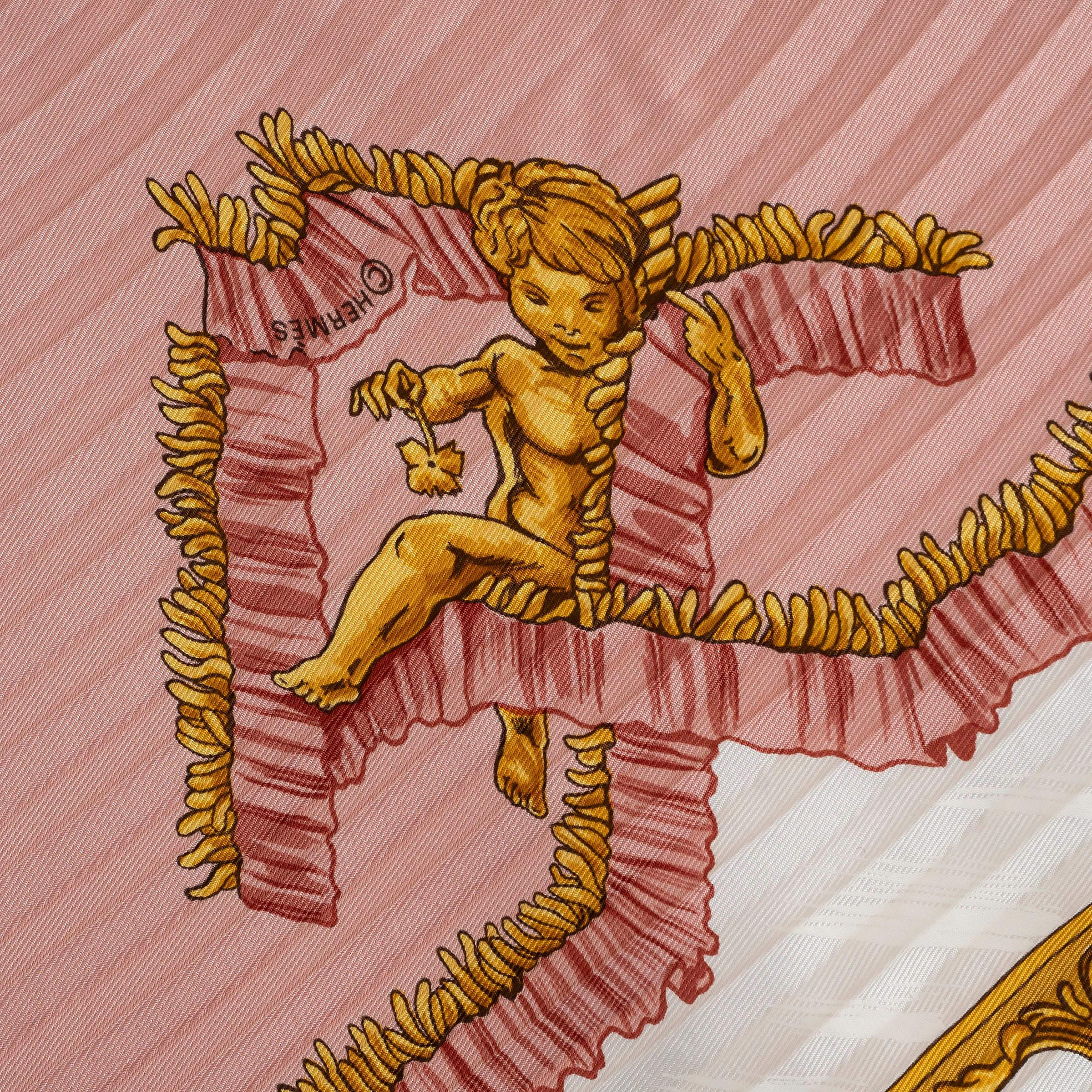 HERMES pink silk TRAINEAUX ET GLISSADES 90 PLISSE Scarf In Excellent Condition For Sale In Zürich, CH