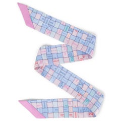 HERMES pink silk twill BOLDUC AU CARRE Twilly Scarf silk Bleu Pale Rose Pale