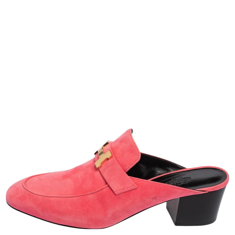 Mules are a coveted style and we can see why. They are super comfortable, classy, and can work all day without any hassle, just like these Hermes ones. They are crafted from pink suede and feature round toes, and signature H detailing on the vamps,