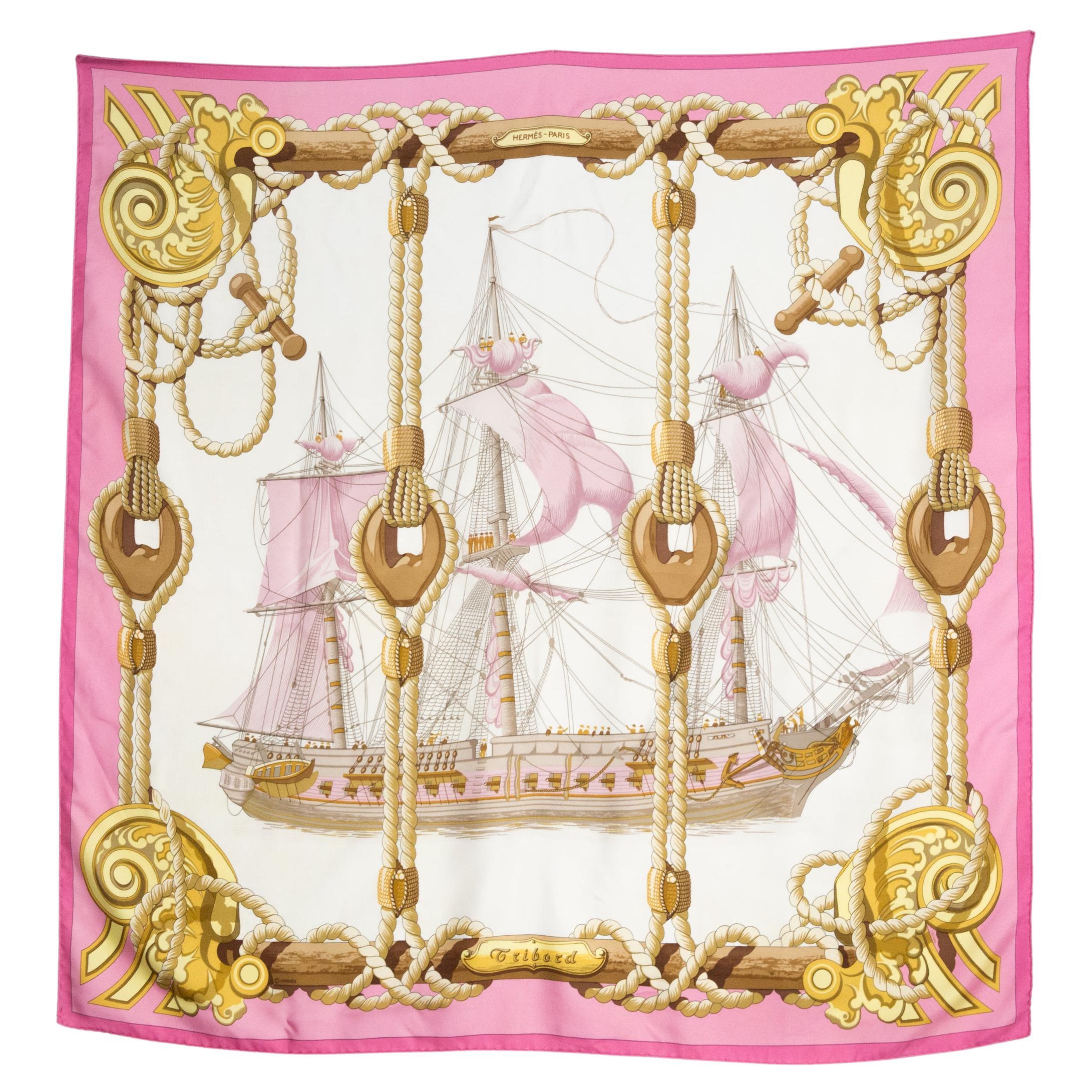 Foulard en soie Hermes Tribord rose par Julie Abadie en vente