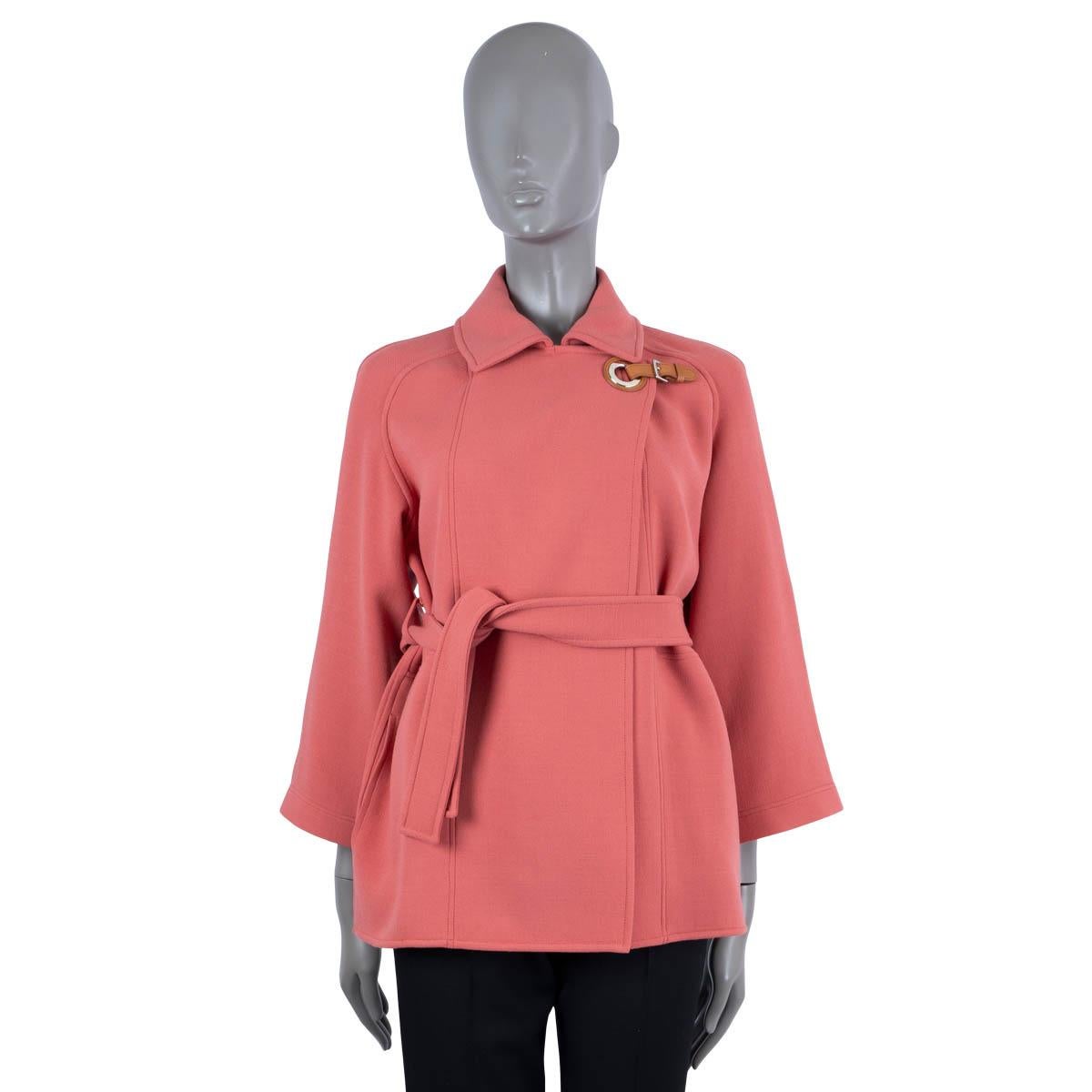HERMES pink wool 2022 BELTED TWILL Coat Jacket w EYELET CLOSURE 34 XS In Excellent Condition For Sale In Zürich, CH